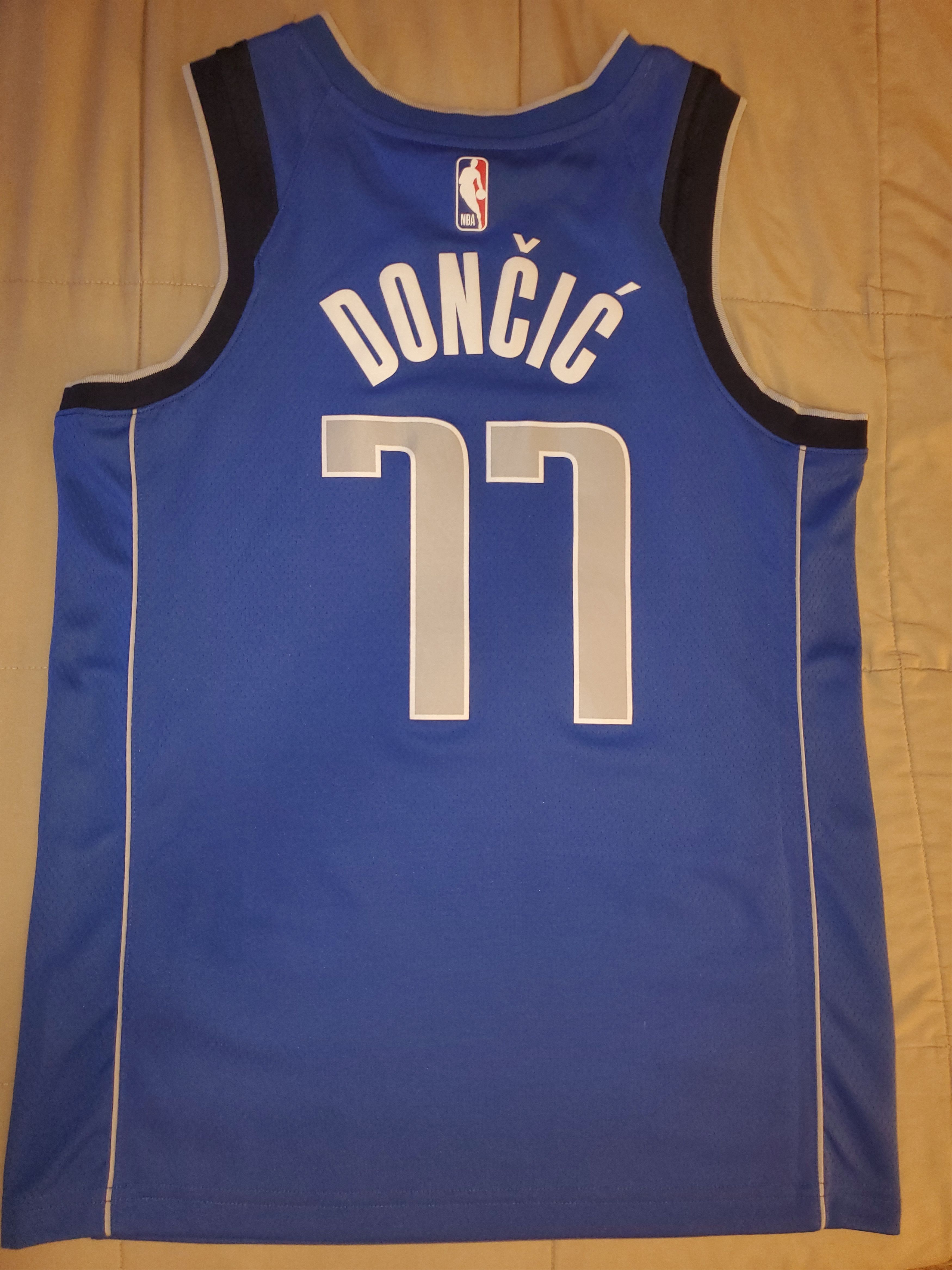 NBA Dallas Mavericks Luka Doncic Jersey Size US M / EU 48-50 / 2 - 2 Thumbnail