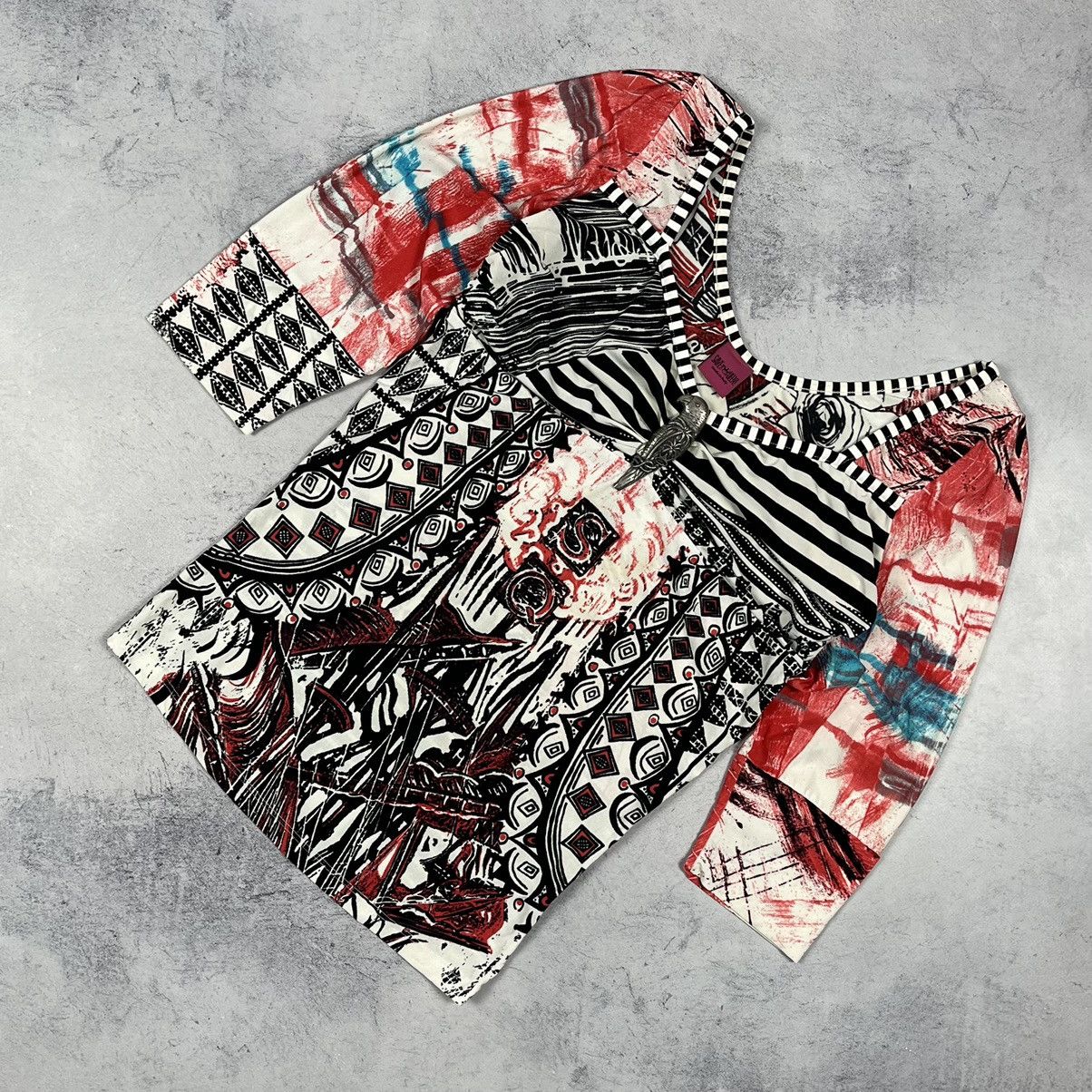 Designer Ladies Save The Queen Avant-Garde overprinted tunic blouse Size M / US 6-8 / IT 42-44 - 1 Thumbnail