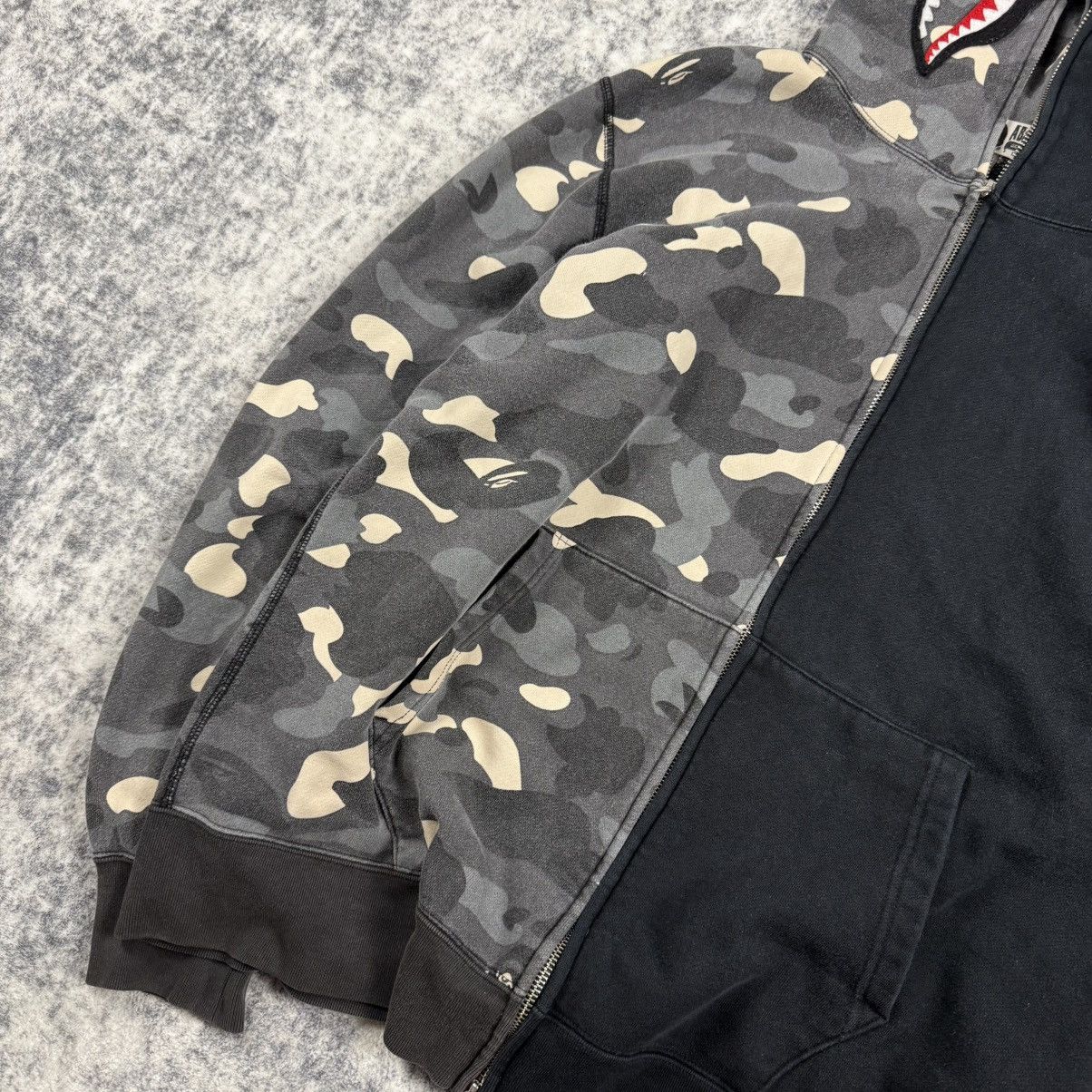 Bape BAPE Shark Full Zip Hoodie Glow in the Dark Camo Split Black Size US XL / EU 56 / 4 - 4 Thumbnail