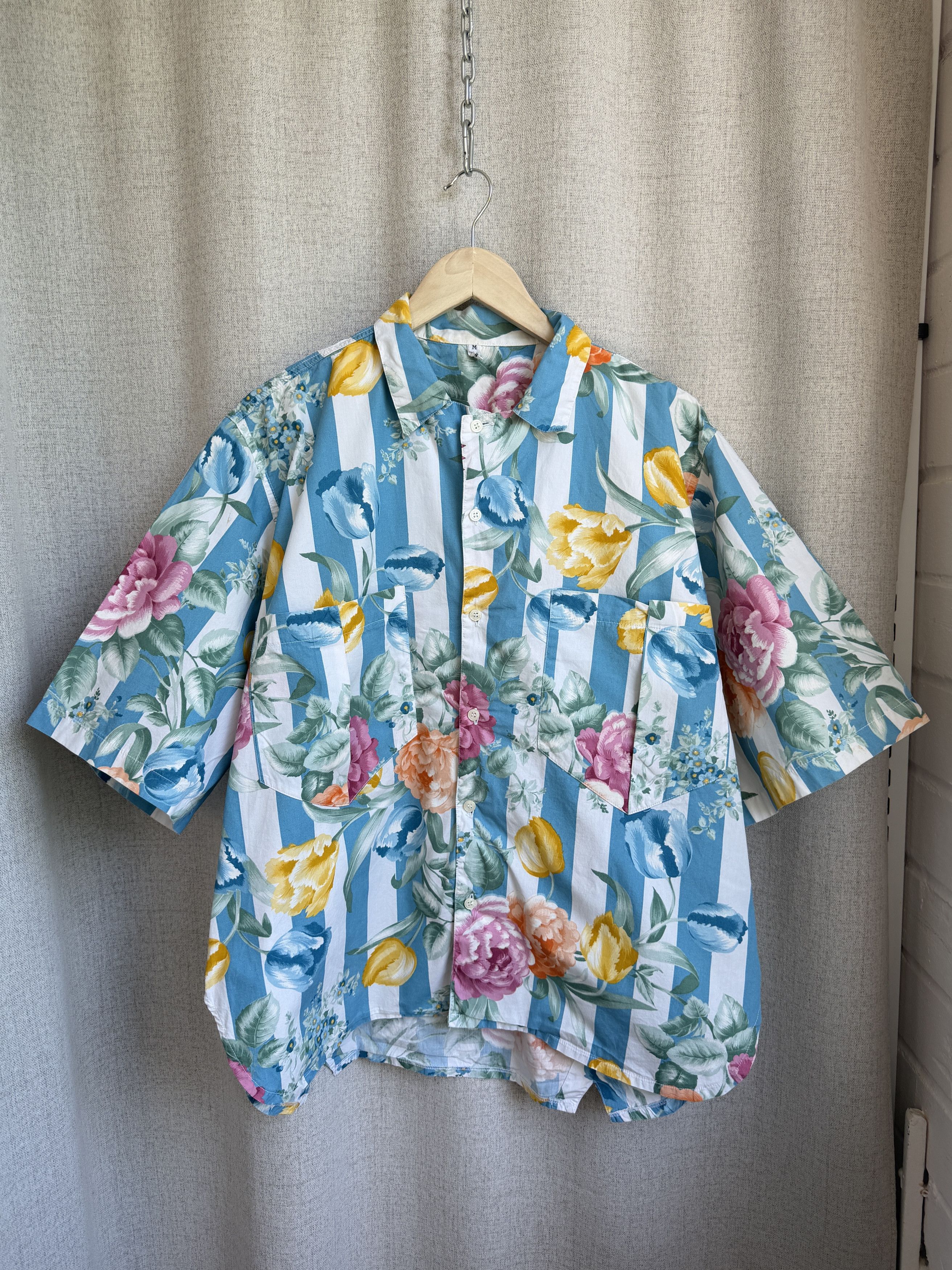 Vintage Vintage 80-90s Hawaiian Floral Graphic Button Up Shirt Size US M / EU 48-50 / 2 - 3 Thumbnail