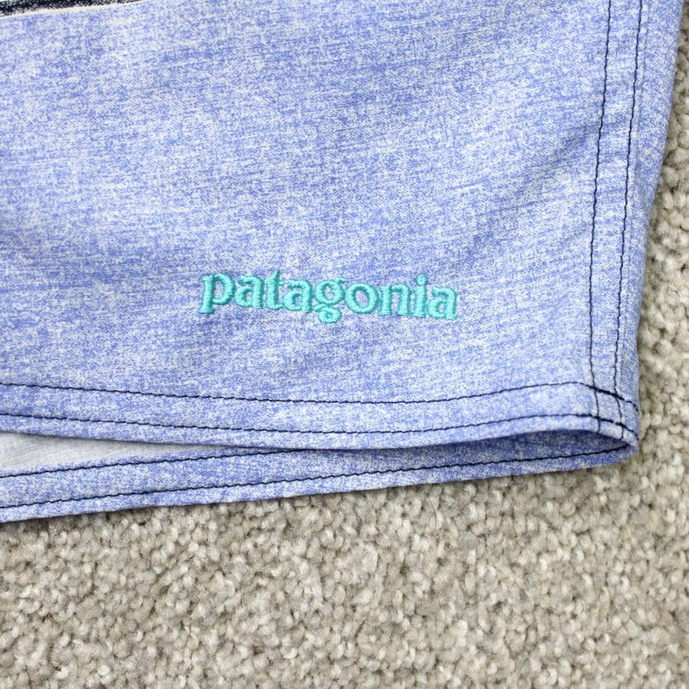 Patagonia Patagonia Shorts Mens 34 Blue Board Shorts 8" Stretch Drawstring Pockets Surf Beach Quick Dry Pattern Striped Size US 34 / EU 50 - 3 Thumbnail