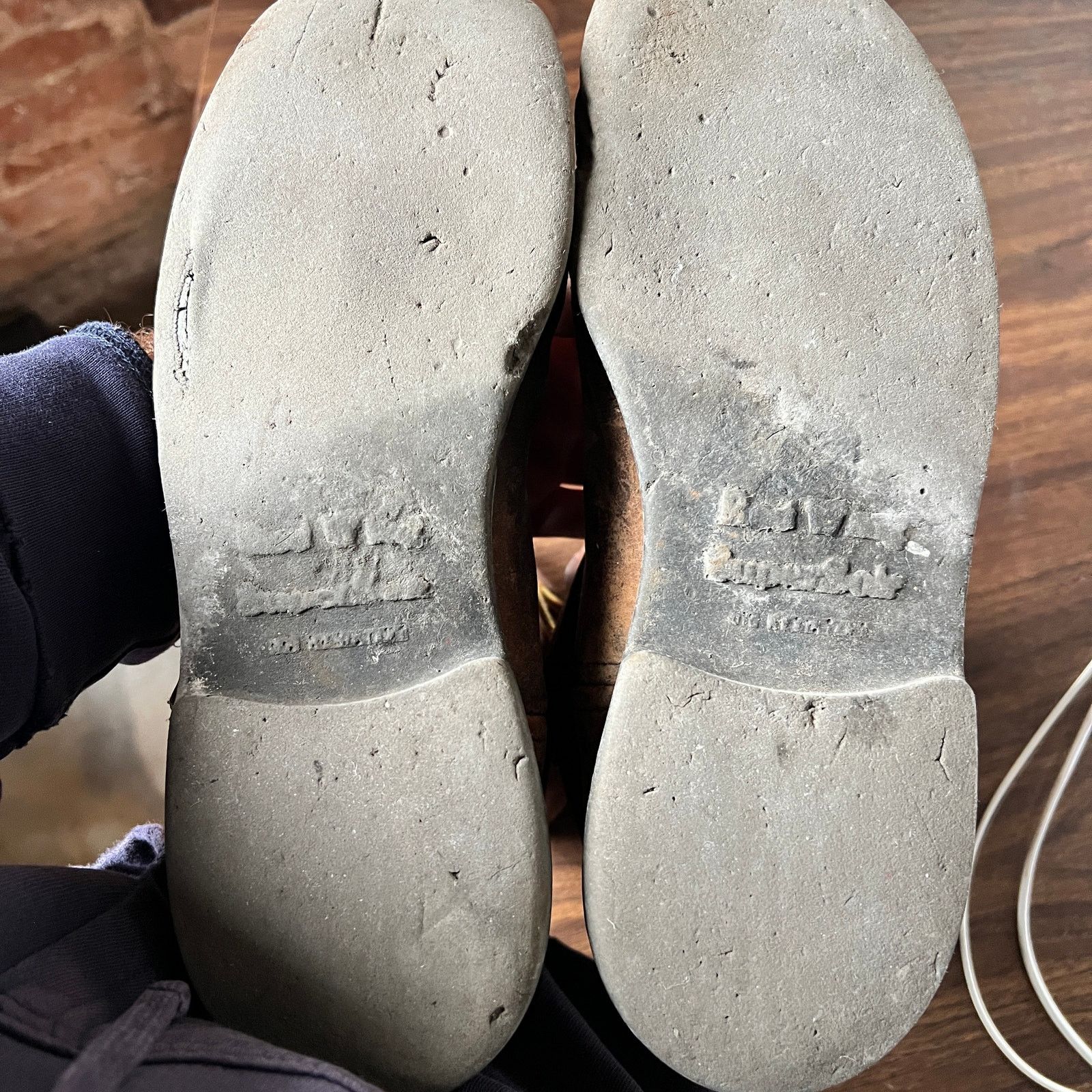 Red Wing Destroyed Thrashed Men's Red Wing Boots Size 8.5 D Size US 8.5 / EU 41-42 - 7 Thumbnail