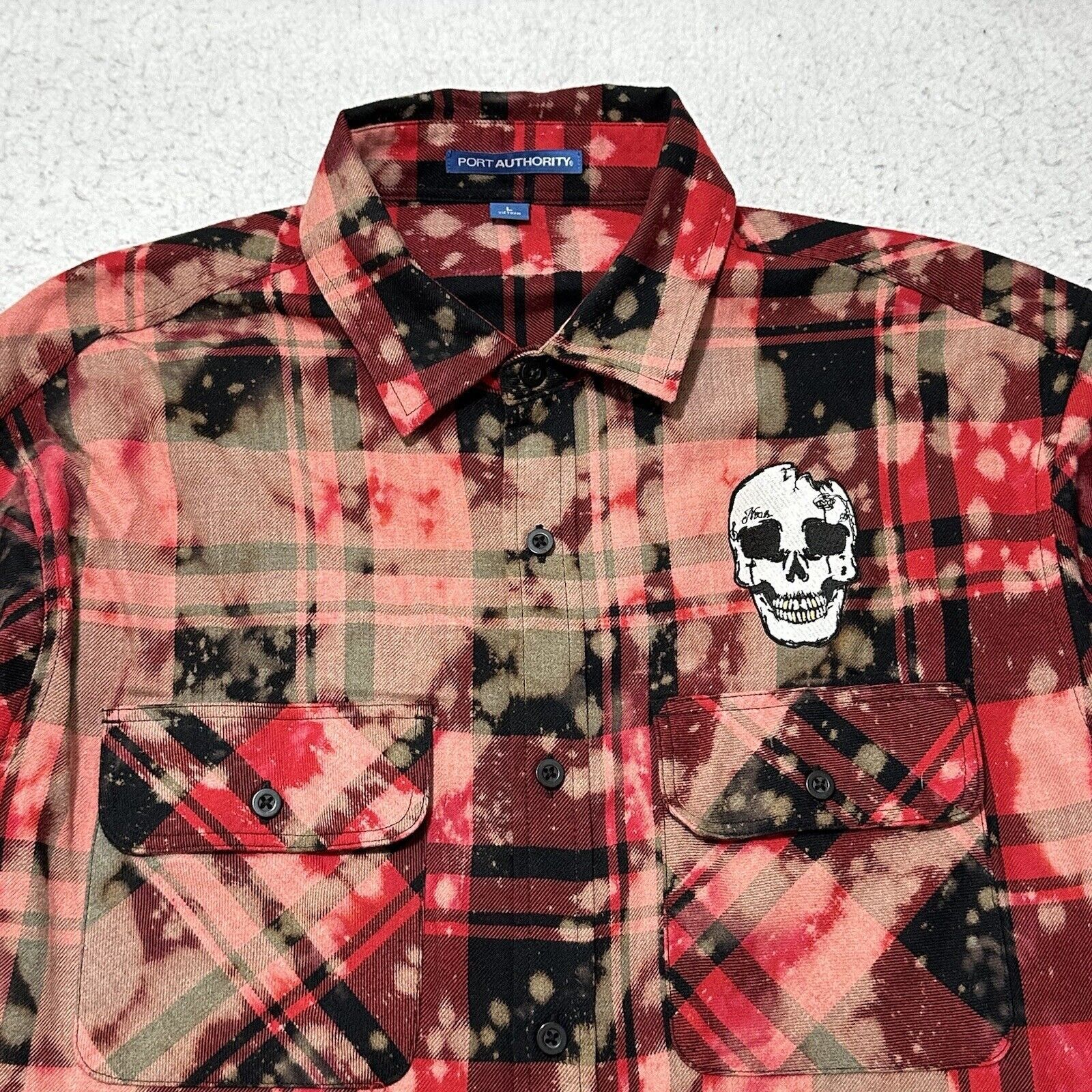 Port Authority Port Authority Large 1 Drink From Devil Skull Button Up Size US L / EU 52-54 / 3 - 3 Thumbnail