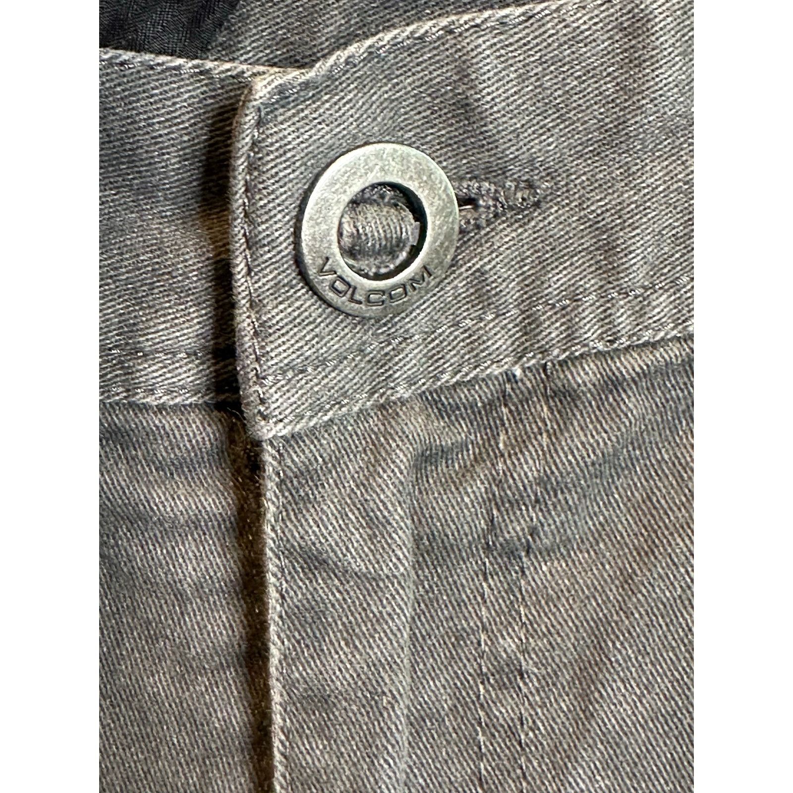 Volcom Volcom gray straight legs pants size 31 Size US 31 - 7 Thumbnail