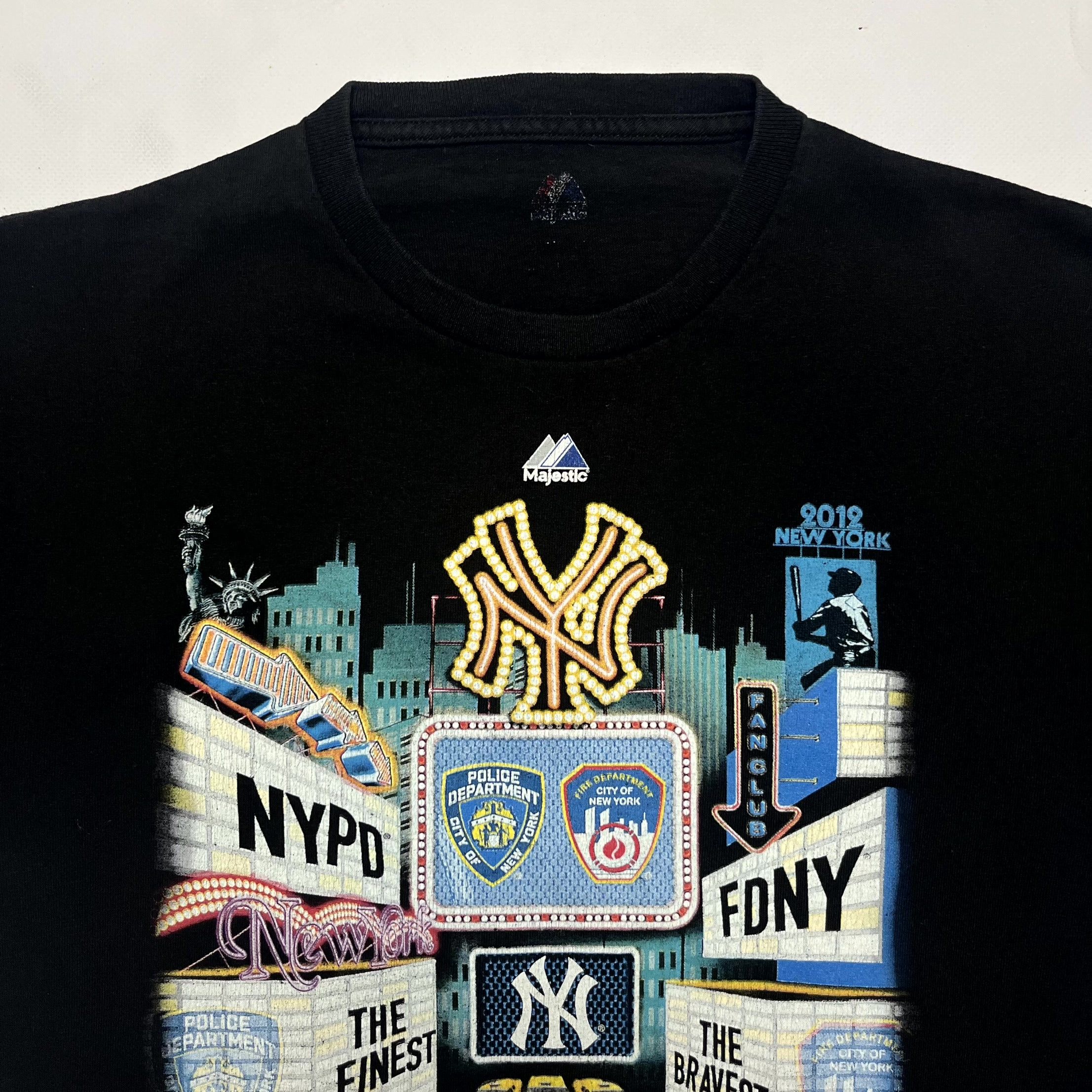 Majestic Vintage Majestic NY Printed Black T-Shirt Size M Size US M / EU 48-50 / 2 - 5 Thumbnail