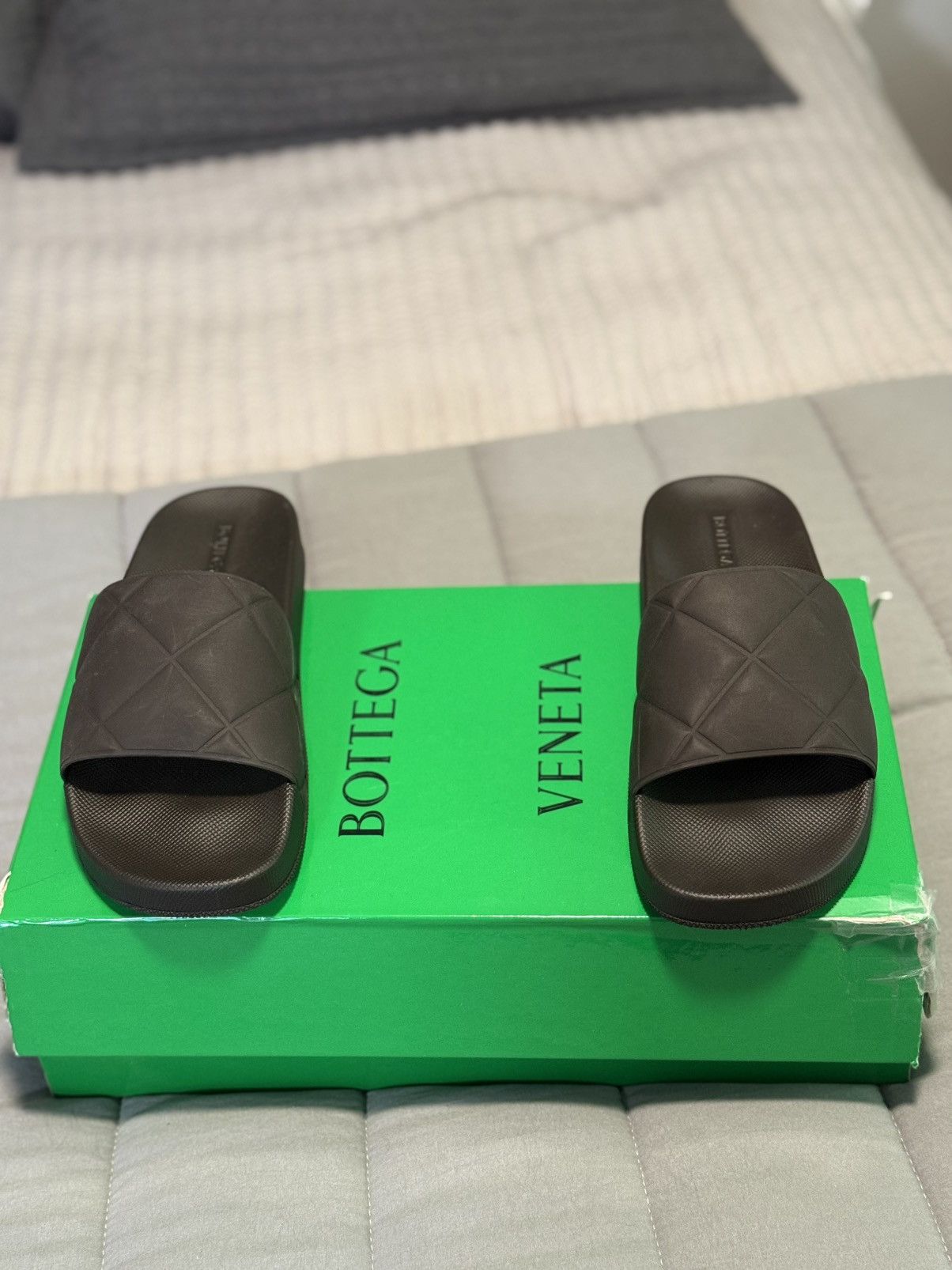Bottega Veneta Bottega Venetta Rubber Slides Brown Size US 7 / EU 40 - 2 Thumbnail