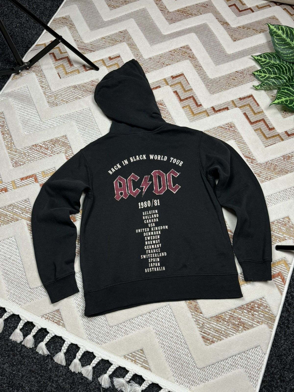 ACDC Extra Large Black Red Hoodie Size XS