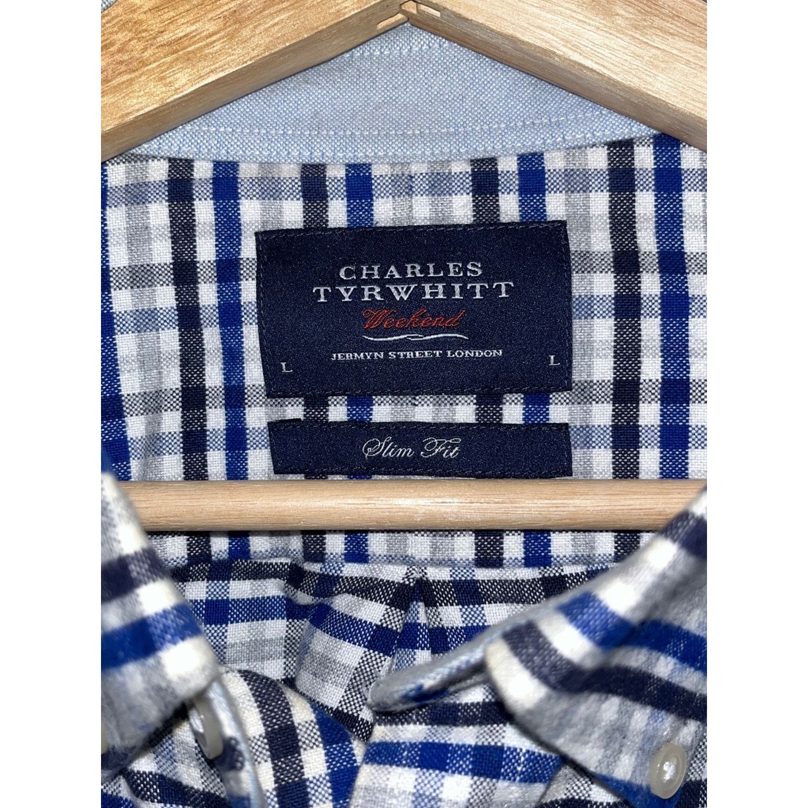 Charles Tyrwhitt Charles Tyrwhitt Heavy Cotton Slim Button Down Shirt Sz. L Size US L / EU 52-54 / 3 - 4 Thumbnail