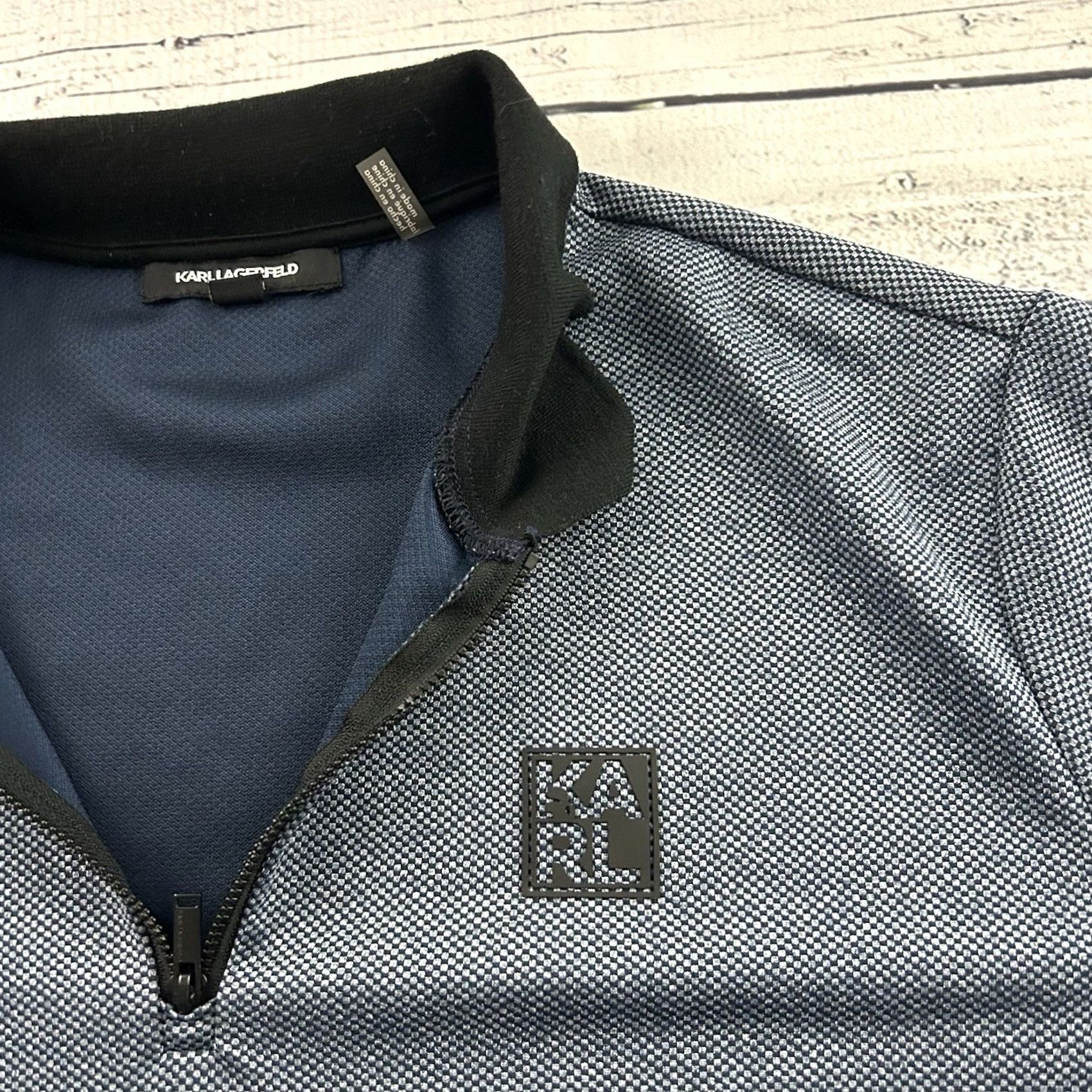 Karl Lagerfeld Karl Lagerfeld 1/4 Zip Short Sleeve Polo Shirt Men's XL Blue Black Size US XL / EU 56 / 4 - 2 Thumbnail