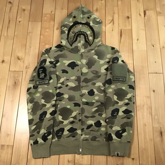Bape × Undefeated Undefeated × BAPE camo Shark Full Zip Hoodie a bathing ape Size US XL / EU 56 / 4 - 1 Thumbnail