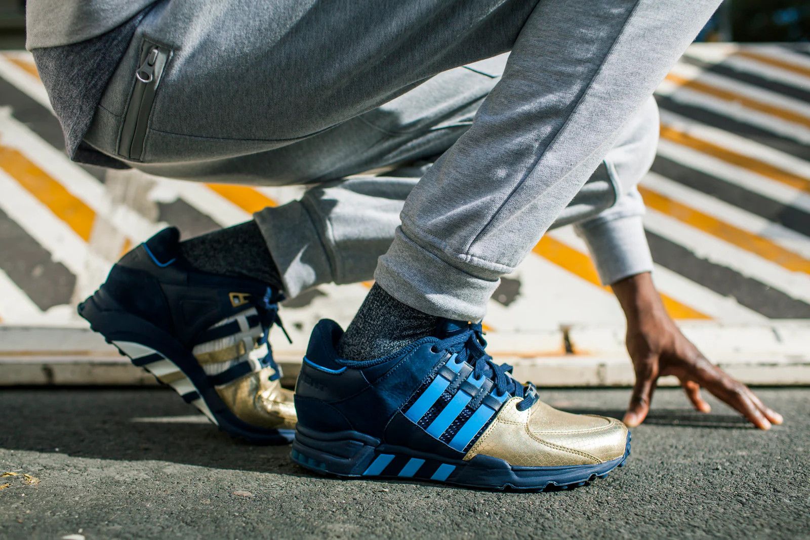Kith × Ronnie Fieg EQT Support 93 NYCs Bravest NYC's Bravest 2014 Size US 10 / EU 43 - 3 Thumbnail