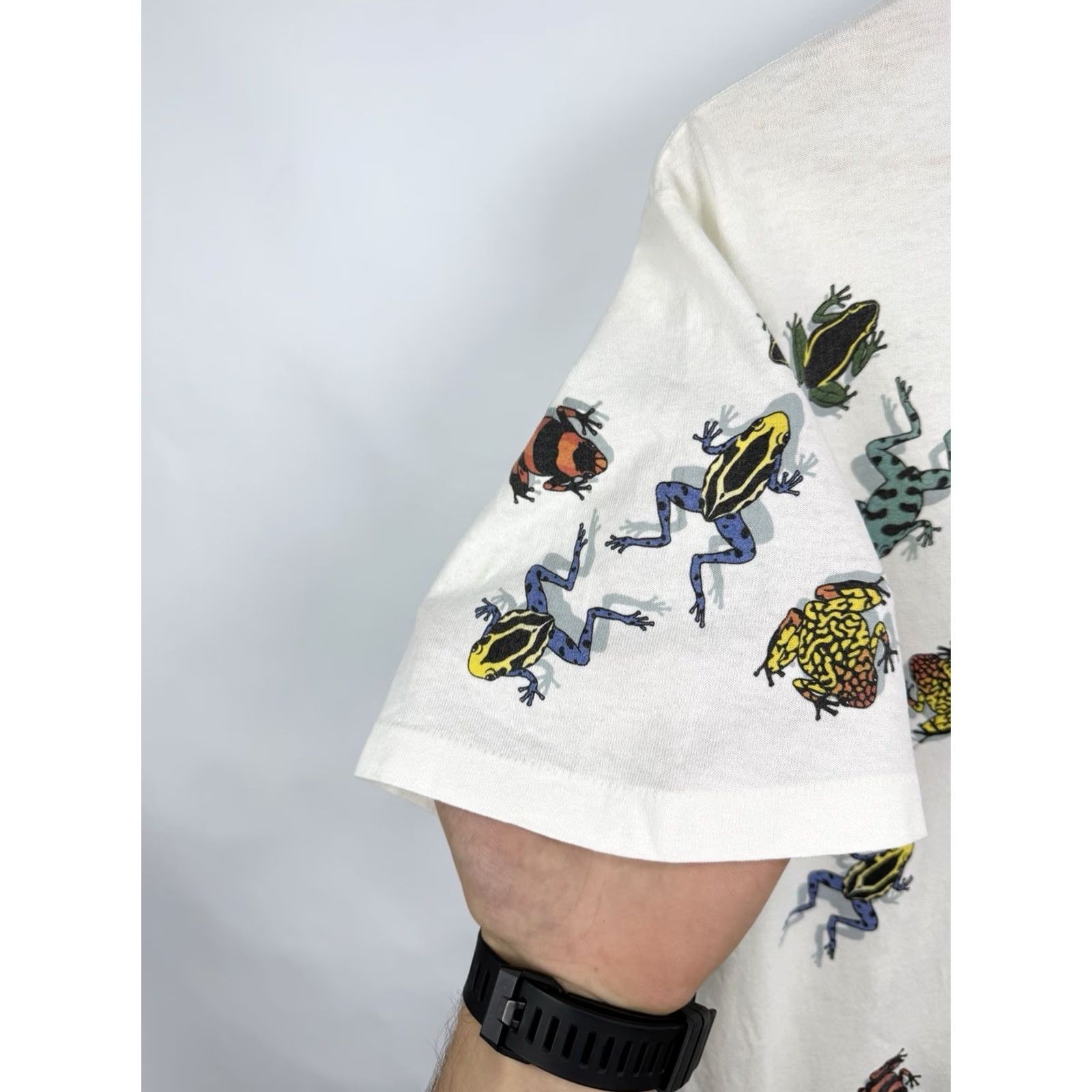 Hanes VINTAGE 90s Dan Gilbert Poison Dart Frogs Puerto Rico T-Shirt Size M White Hanes Shirt Mens Size US M / EU 48-50 / 2 - 6 Thumbnail
