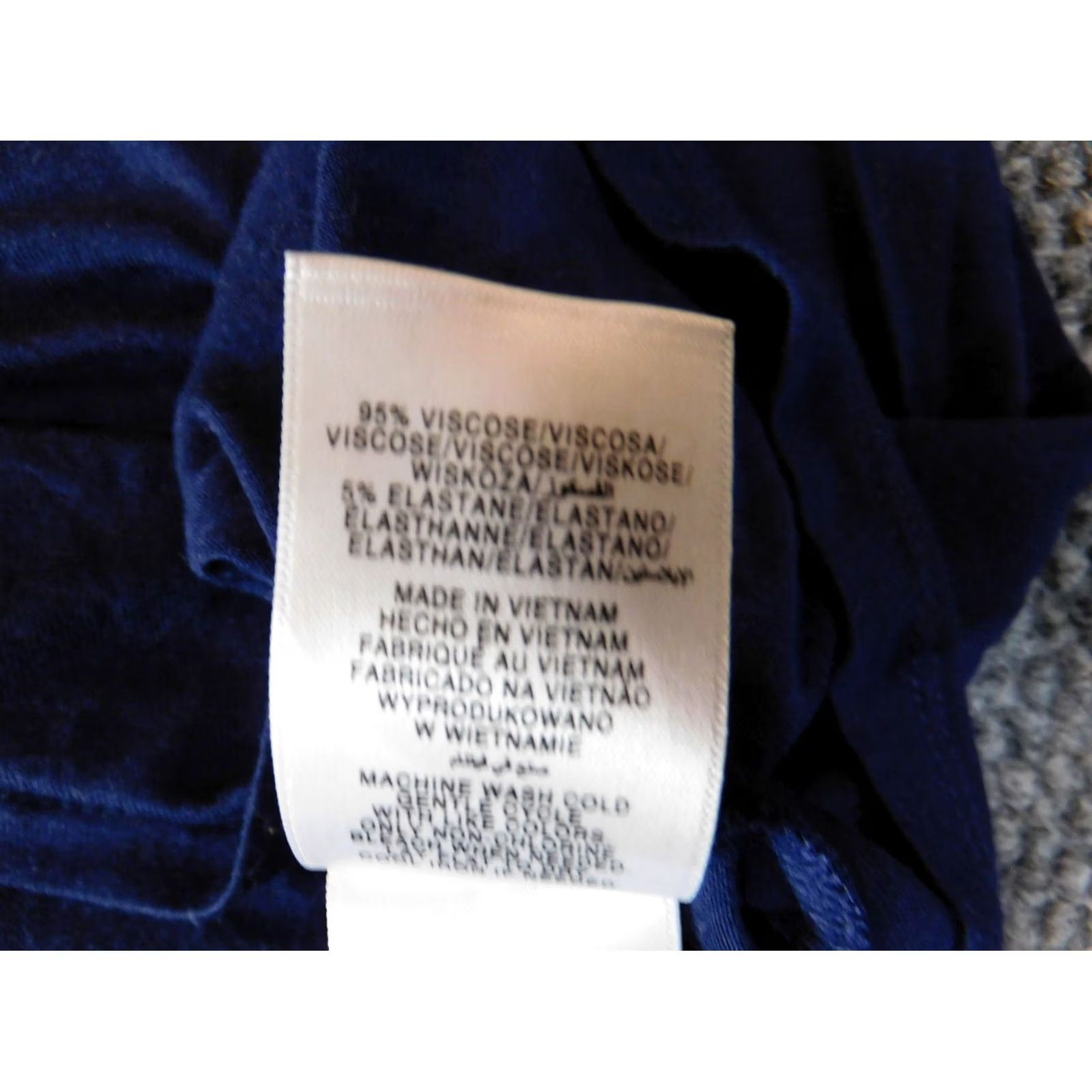 Jones New York Jones New York Blouse Shirt Womens L Blue Off the Shoulder Casual Stretch Regular Cap Sleeve Button Vintage: No Size L / US 10 / IT 46 - 7 Thumbnail