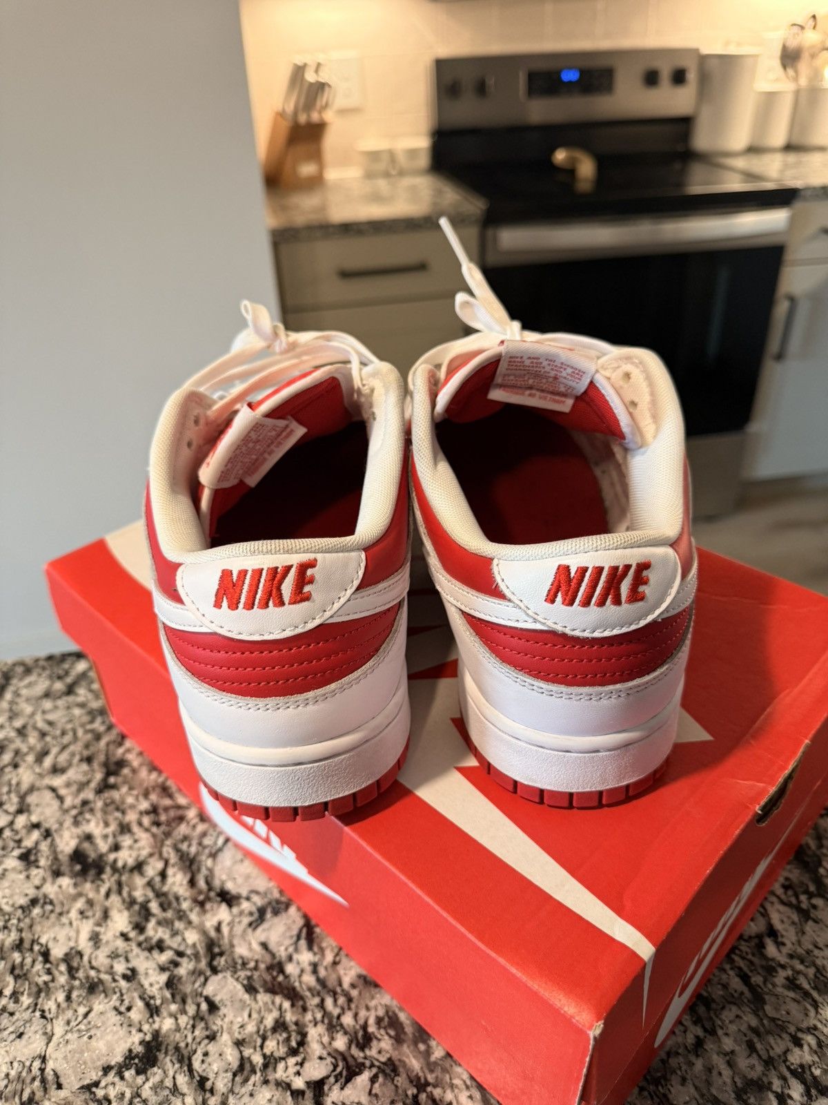Nike Nike Dunk Low "Championship Red" Size US 12 / EU 45 - 6 Thumbnail