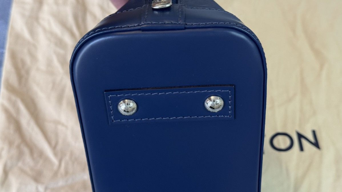 Louis Vuitton Louis Vuitton Epi Alma BB Indigo Size ONE SIZE - 5 Thumbnail