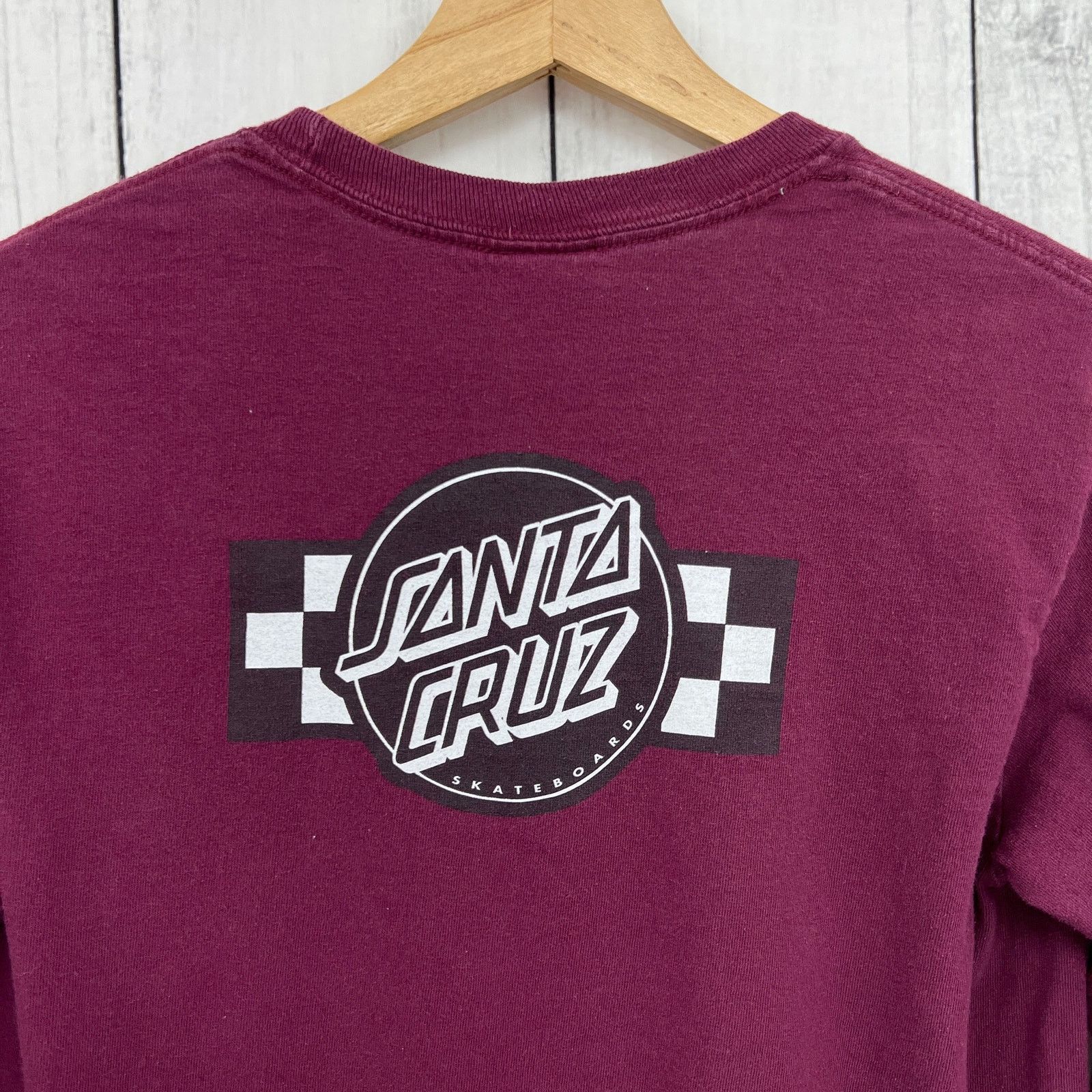 Santa Cruz Skateboards Santa Cruz Skateboard Tee Shirt T-Shirt Burgundy Red SMALL Size US S / EU 44-46 / 1 - 7 Thumbnail