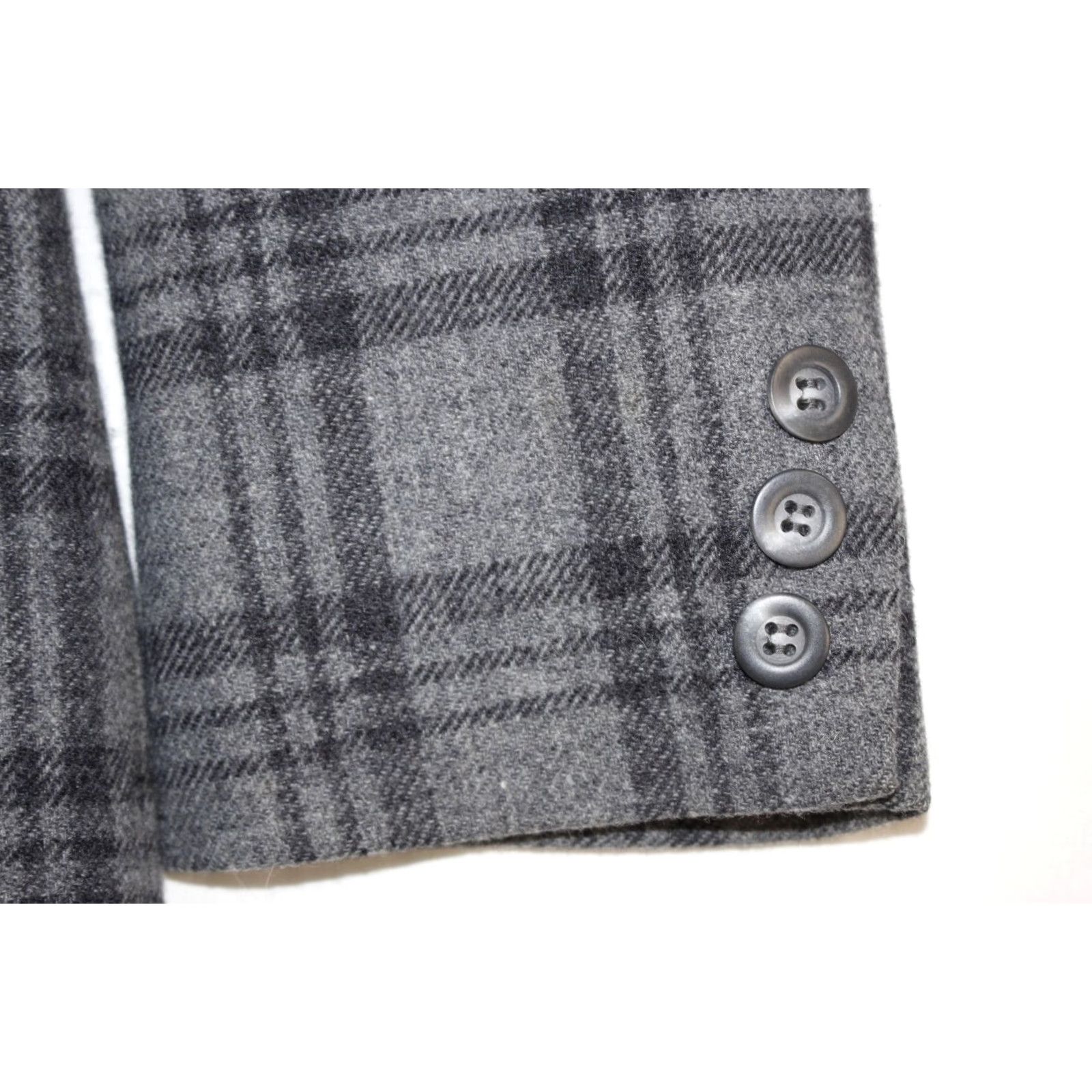 Pendleton VINTAGE Pendleton 100% Pure Virgin Wool Blazer Jacket USA Gray Plaid Women's 8 Size M / US 6-8 / IT 42-44 - 3 Thumbnail