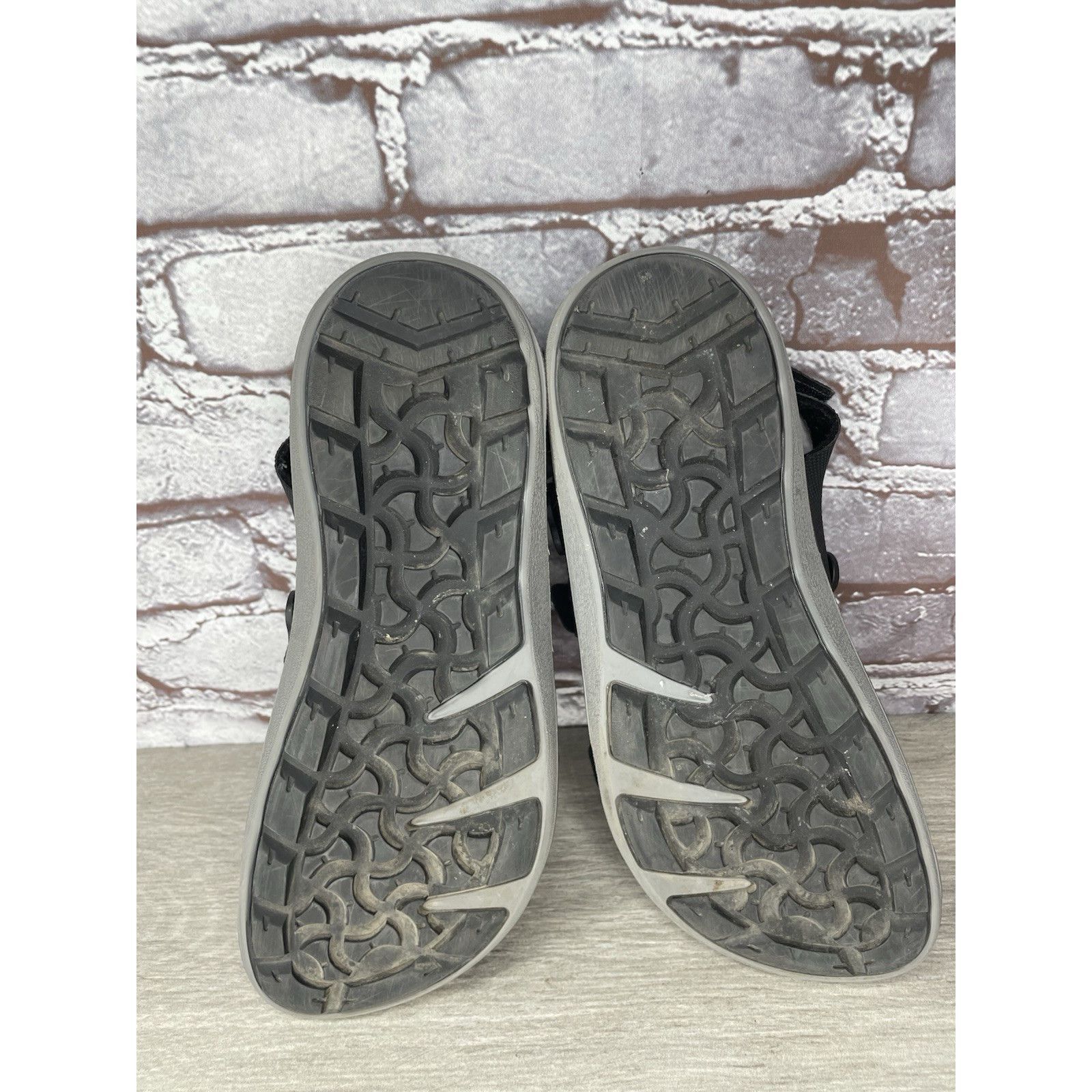 Birkenstock Birkenstock Kalahari Black Cross Country Strap Sandals Women Size US 8 / IT 38 - 20 Thumbnail