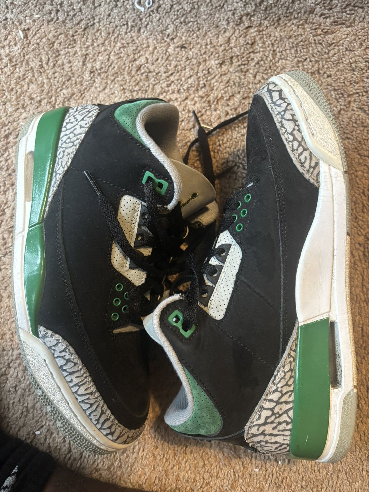 Jordan Brand × Nike Pine Green Jordan 3s Size US 8 / EU 41 - 3 Thumbnail
