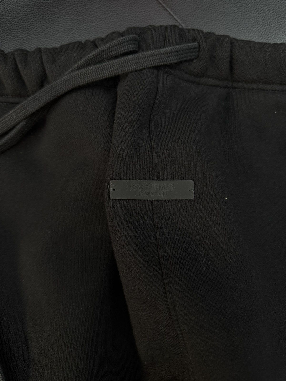 Essentials Fear Of God Essentials Black Sweatpants Size M 🧼 Size US 30 / EU 46 - 9 Thumbnail