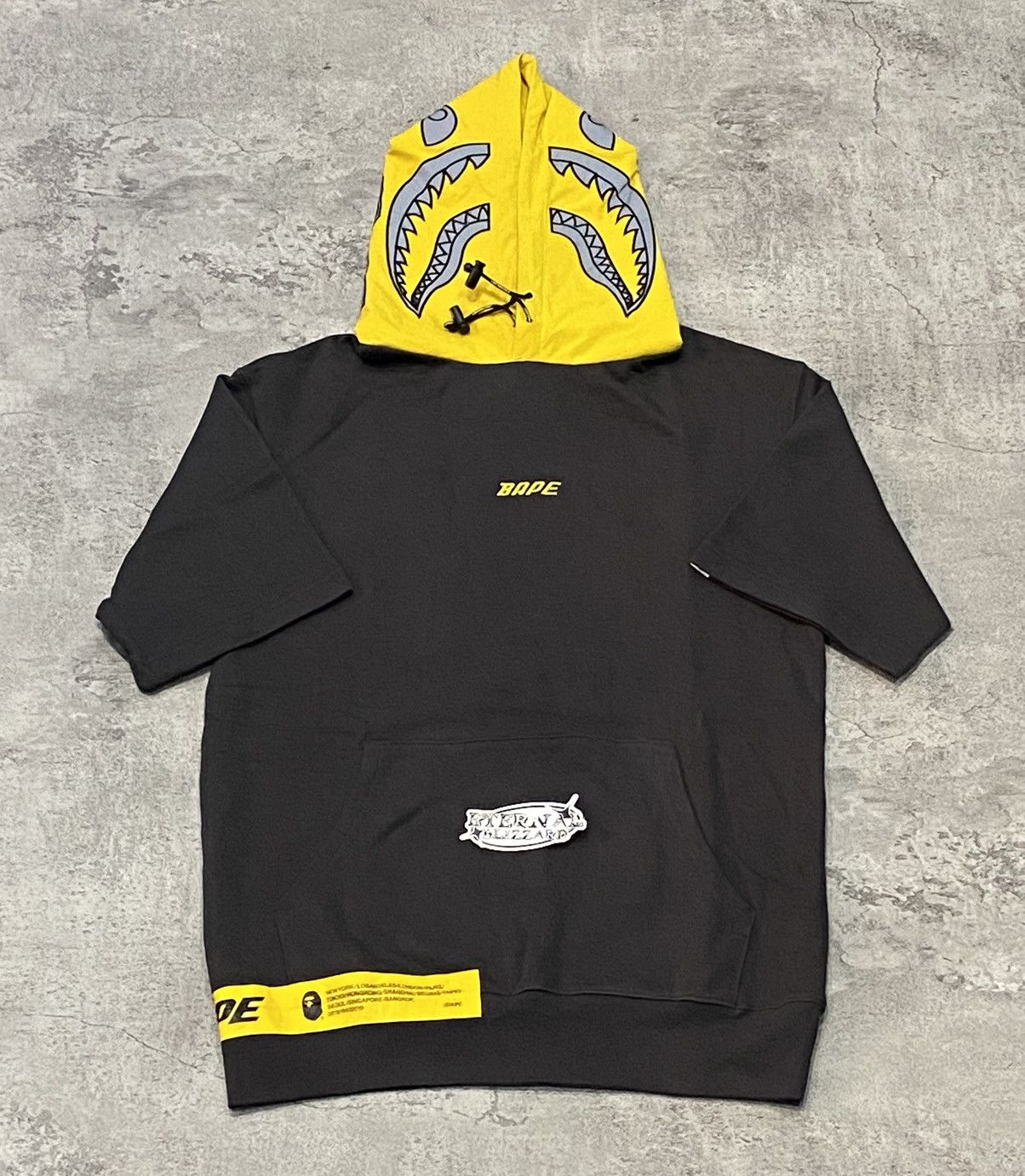 Bape Bape Shark Shortsleeve in Transit Hoodie Size US S / EU 44-46 / 1 - 1 Thumbnail
