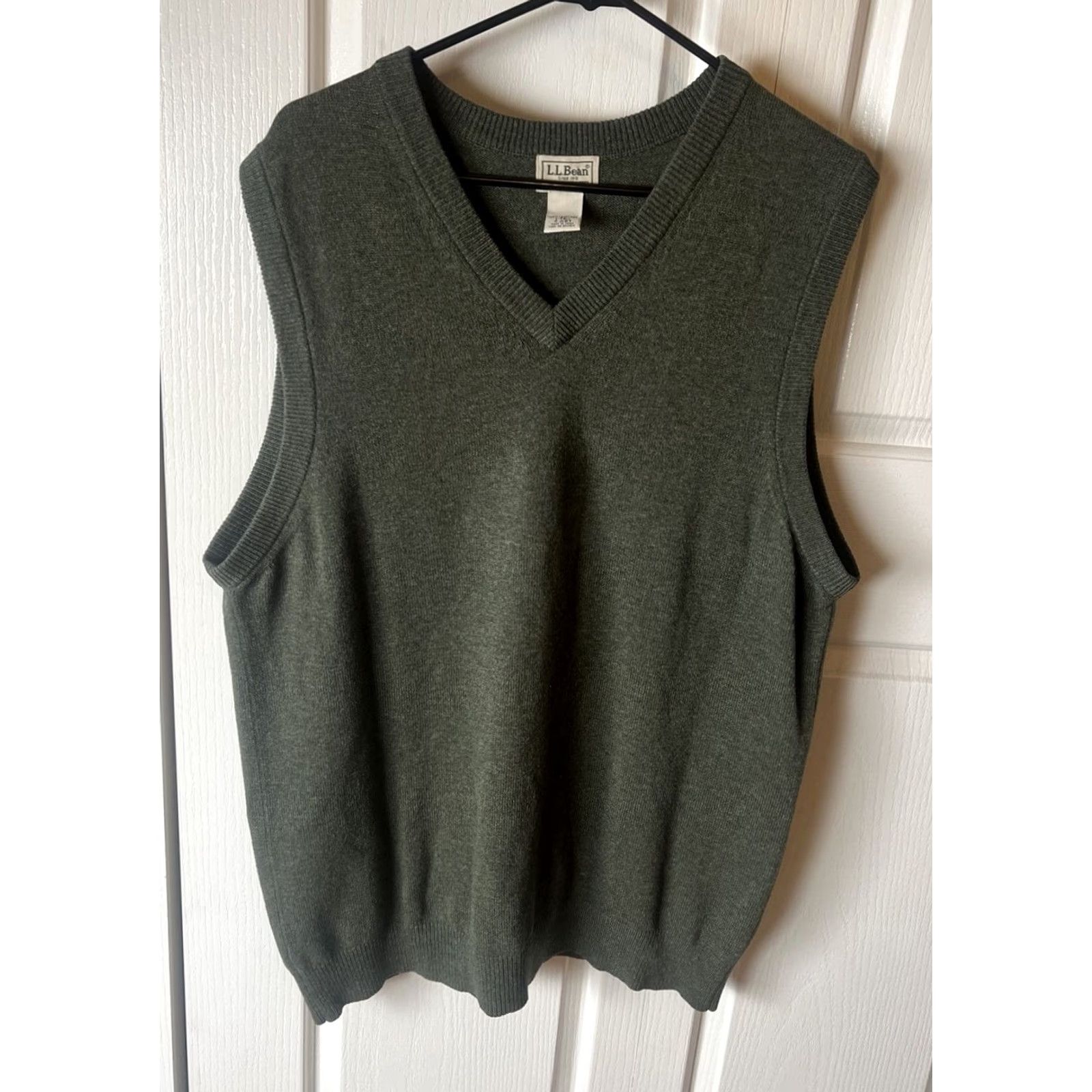 Vintage VINTAGE LL Bean Vest Shirt Mens LT Green 100% Lambs Wool V-Neck Knit All Seasons Classic Preppy Size US L / EU 52-54 / 3 - 2 Thumbnail