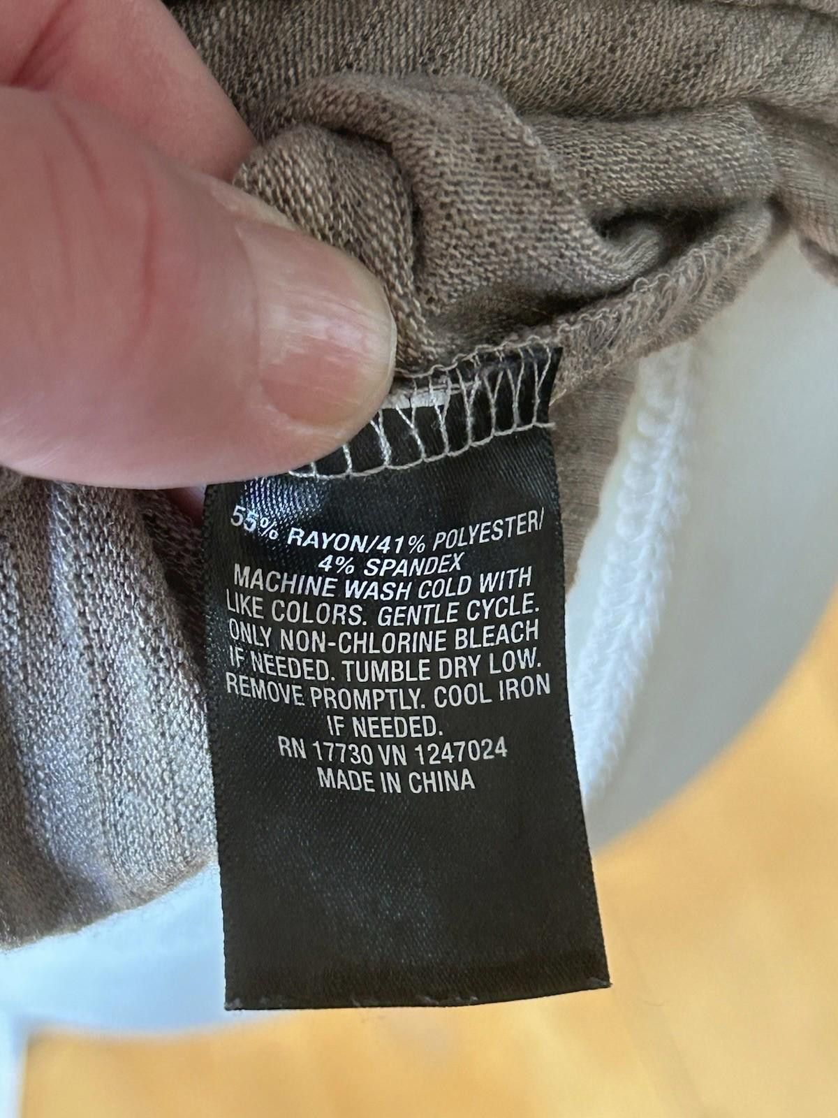 Massimo Osti Mossimo Textured Taupe Rayon Blend Top Shirt L Size L / US 10 / IT 46 - 7 Thumbnail