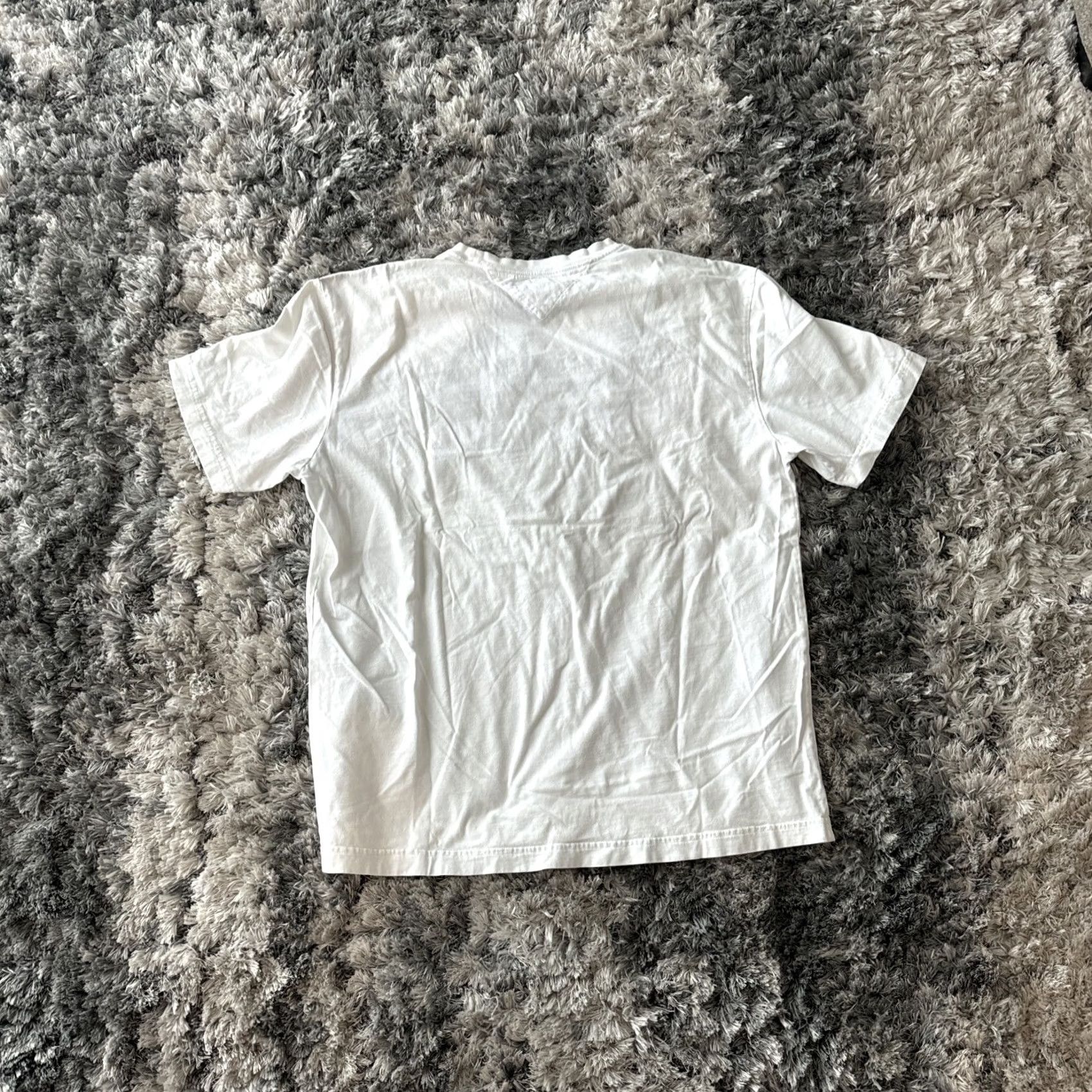 Tommy Hilfiger Tommy Hilfiger Shirt Mens L White Men Size Denim NYC Short Sleeve Graphic Size US L / EU 52-54 / 3 - 4 Thumbnail