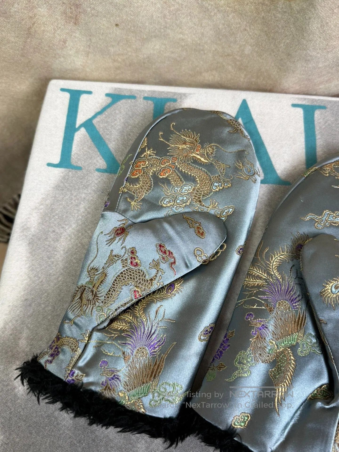 Comme des Garcons Homme Plus Embroidered Dragon and Phoenix Gloves. Size ONE SIZE - 5 Thumbnail