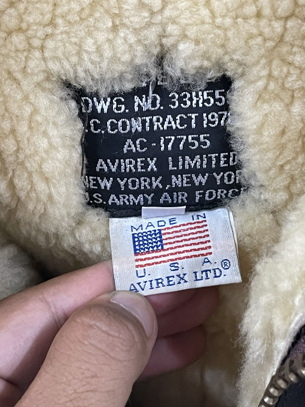 Avirex Vintage 1986 Avirex B-3 Shearling Sheepskin Flight Jacket Size US S / EU 44-46 / 1 - 14 Thumbnail
