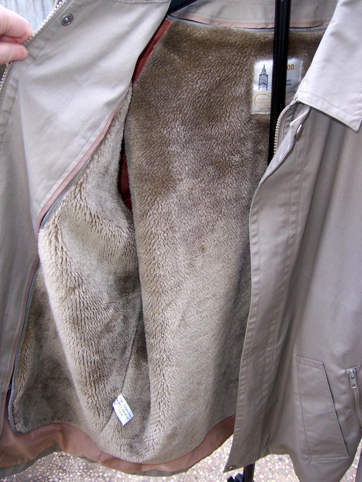 London Fog Vintage London Fog Men's Short Trench/Car Coat - 44R - Lined Size US L / EU 52-54 / 3 - 2 Thumbnail