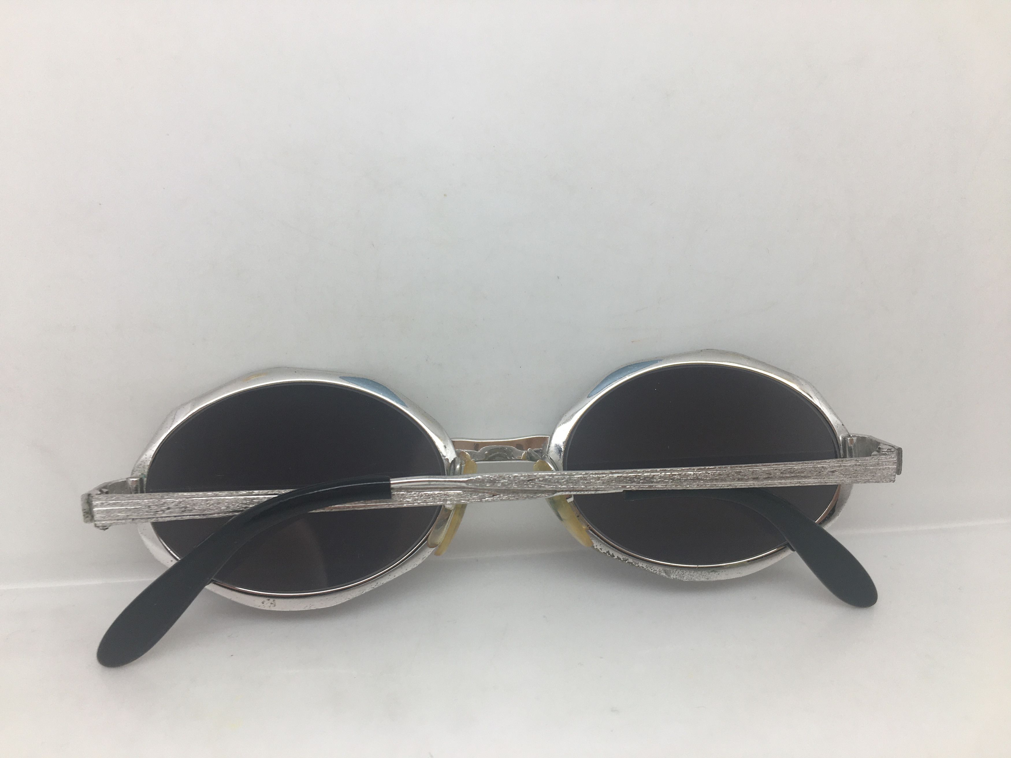Vintage Vintage 70s Silver Oval Sunglasses Frame Italy Size ONE SIZE - 10 Thumbnail