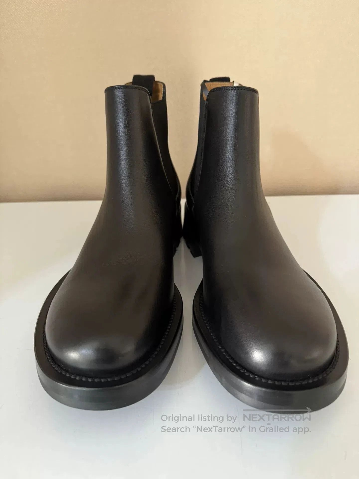 Valentino Valentino Garavani Men's Chelsea Boots. Size US 7 / EU 40 - 2 Thumbnail