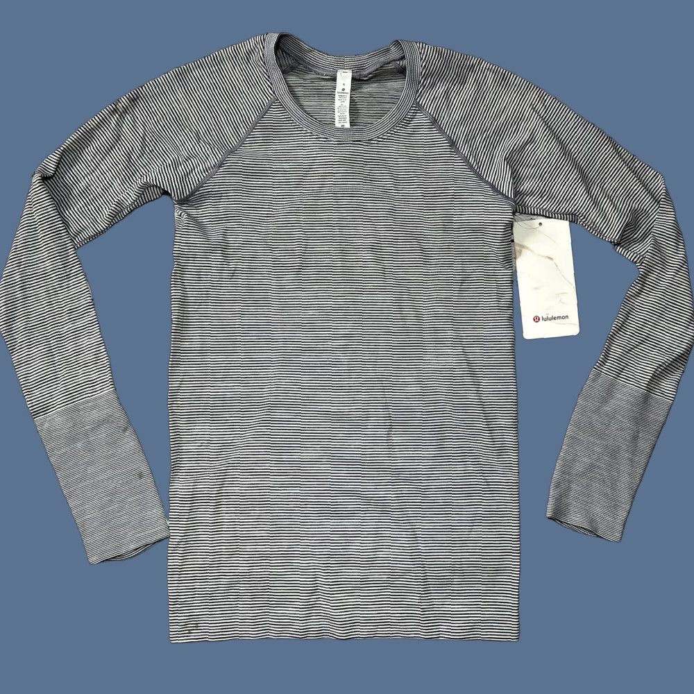 Lululemon VINTAGE NWT Lululemon Swiftly Speed Long Sleeve Stripe Top 6 Shirt Size M / US 6-8 / IT 42-44 - 1 Thumbnail