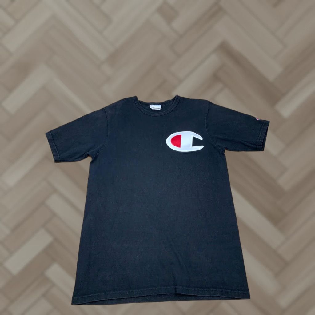 Champion VINTAGE Champion T-Shirt Black M Short Sleeve 90s Logo Embroidered Casual Mens Size US M / EU 48-50 / 2 - 1 Thumbnail