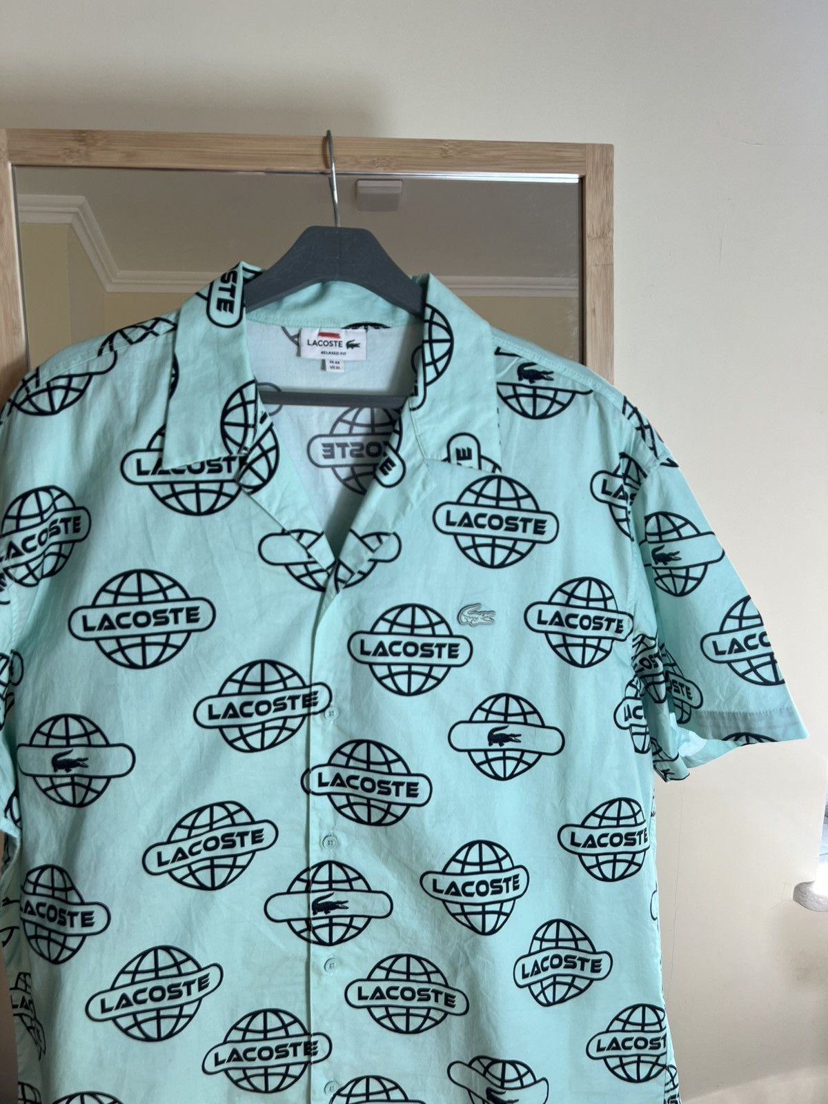 Lacoste Lacoste Globe Print Relaxed Fit Shirt XL – Rare Viral Piece Size US XL / EU 56 / 4 - 7 Thumbnail