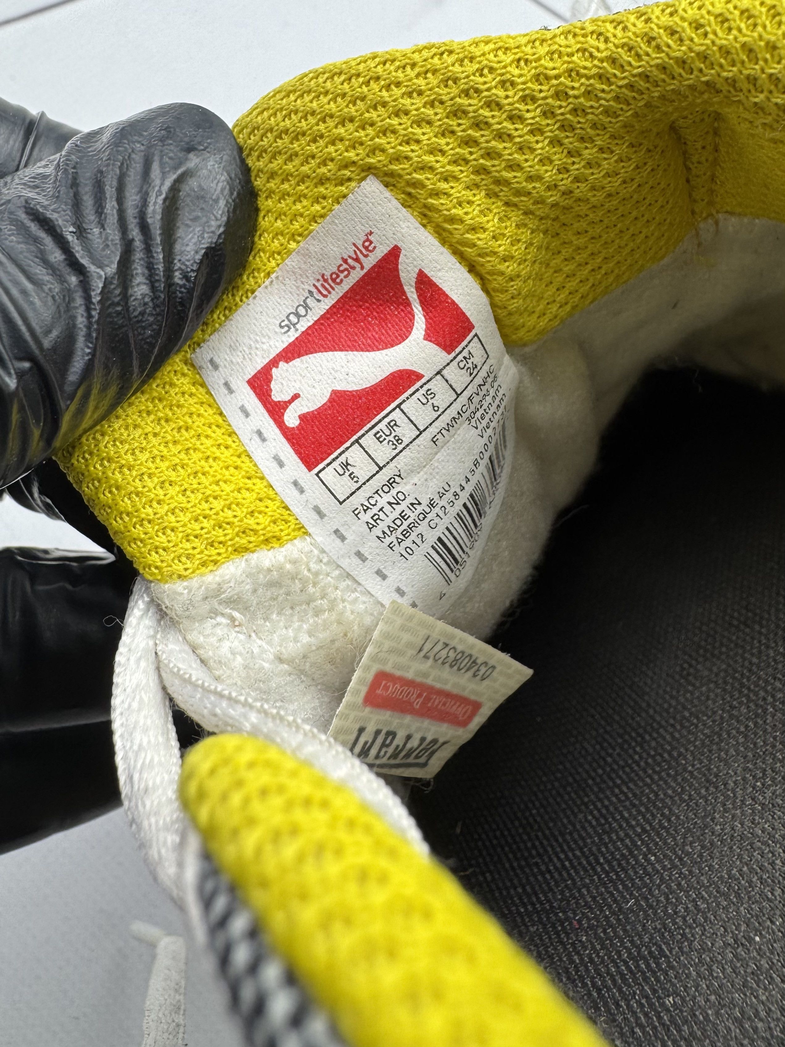 Ferrari Puma Ferrari Vintage Leather Sneakers (B337) Size US 6 / IT 36 - 10 Thumbnail