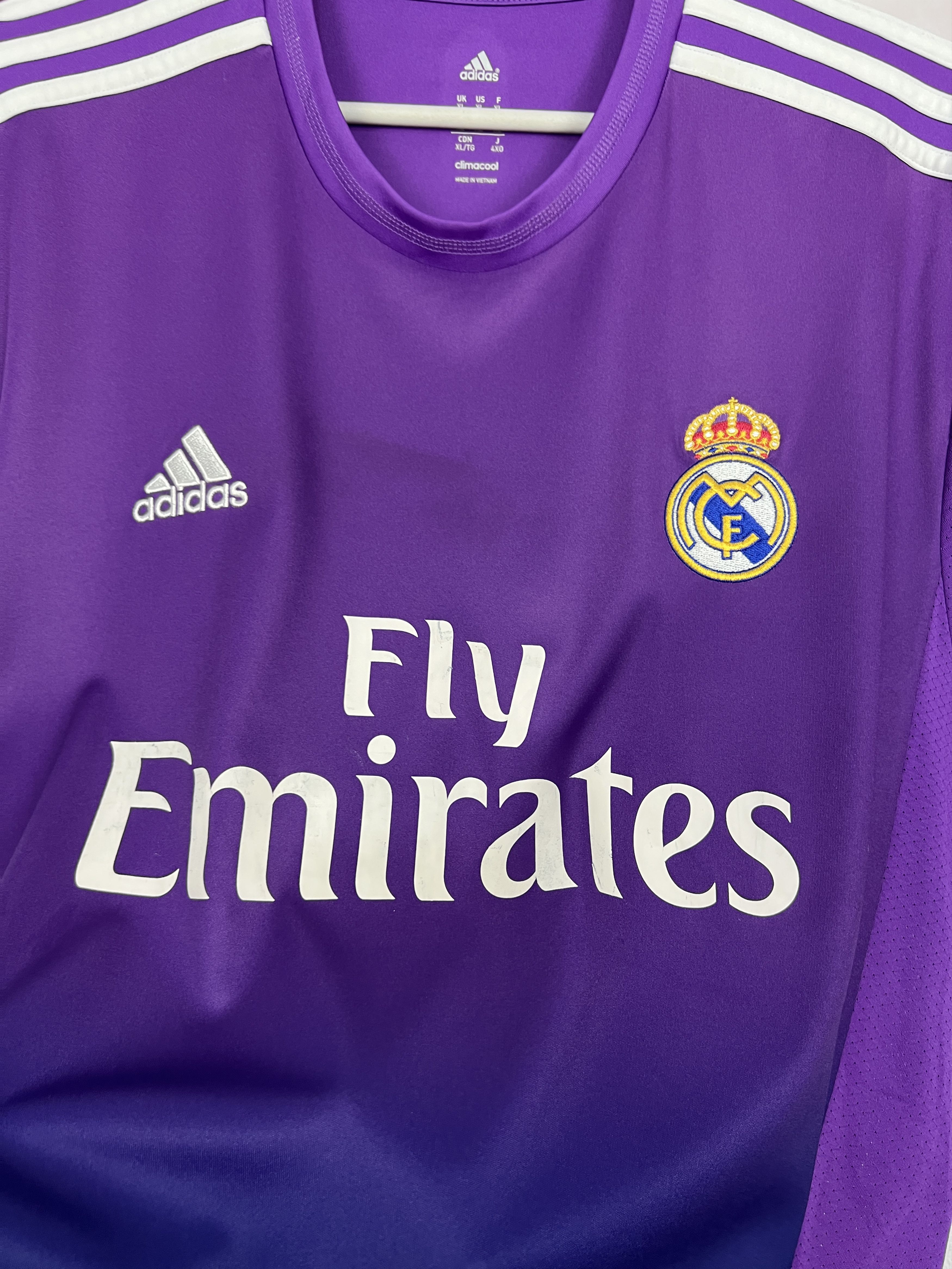 Adidas Real Madrid Goalkeeper football shirt 2013 Soccer Adidas Size US XL / EU 56 / 4 - 2 Thumbnail
