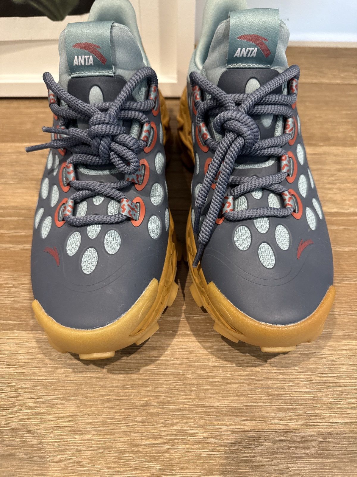 Salehe Bembury Salehe bembury sb02 balloon flower blue size 8 Size US 8 / EU 41 - 6 Thumbnail