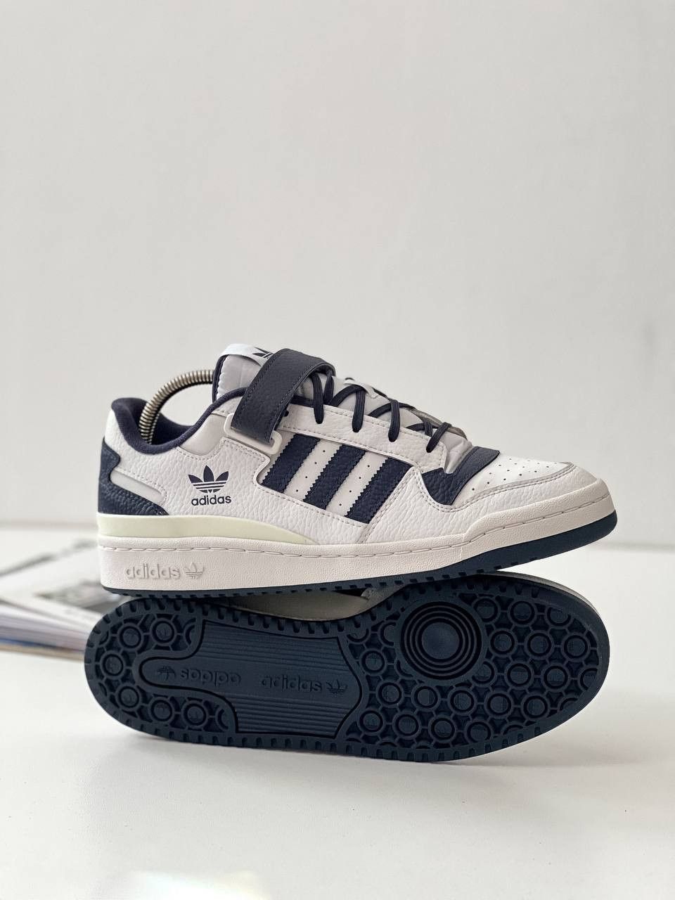 Adidas Adidas Forum Low Size US 10.5 / EU 43-44 - 11 Thumbnail