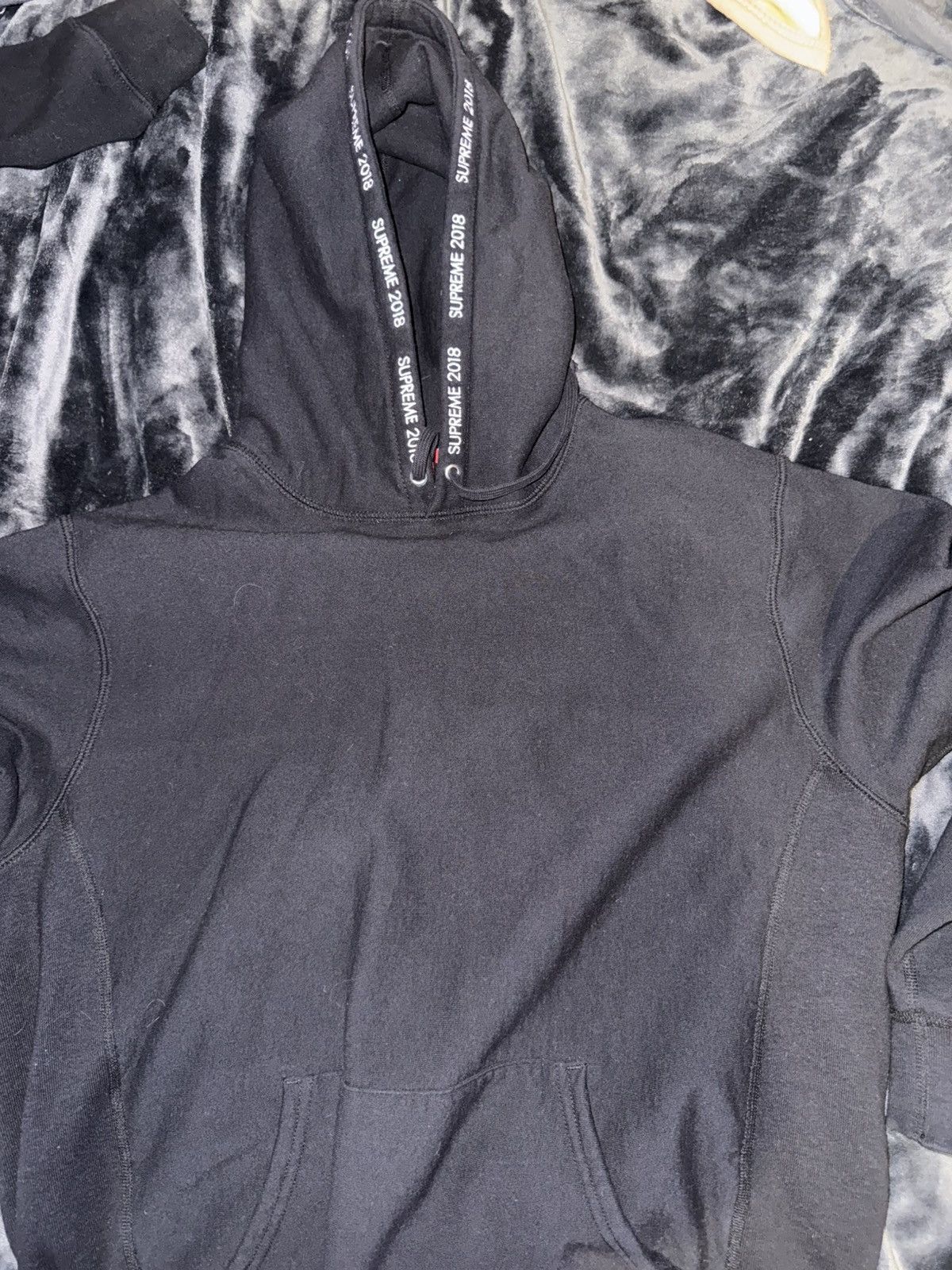 Supreme Supreme 2018 channel hoodie Size US L / EU 52-54 / 3 - 1 Thumbnail