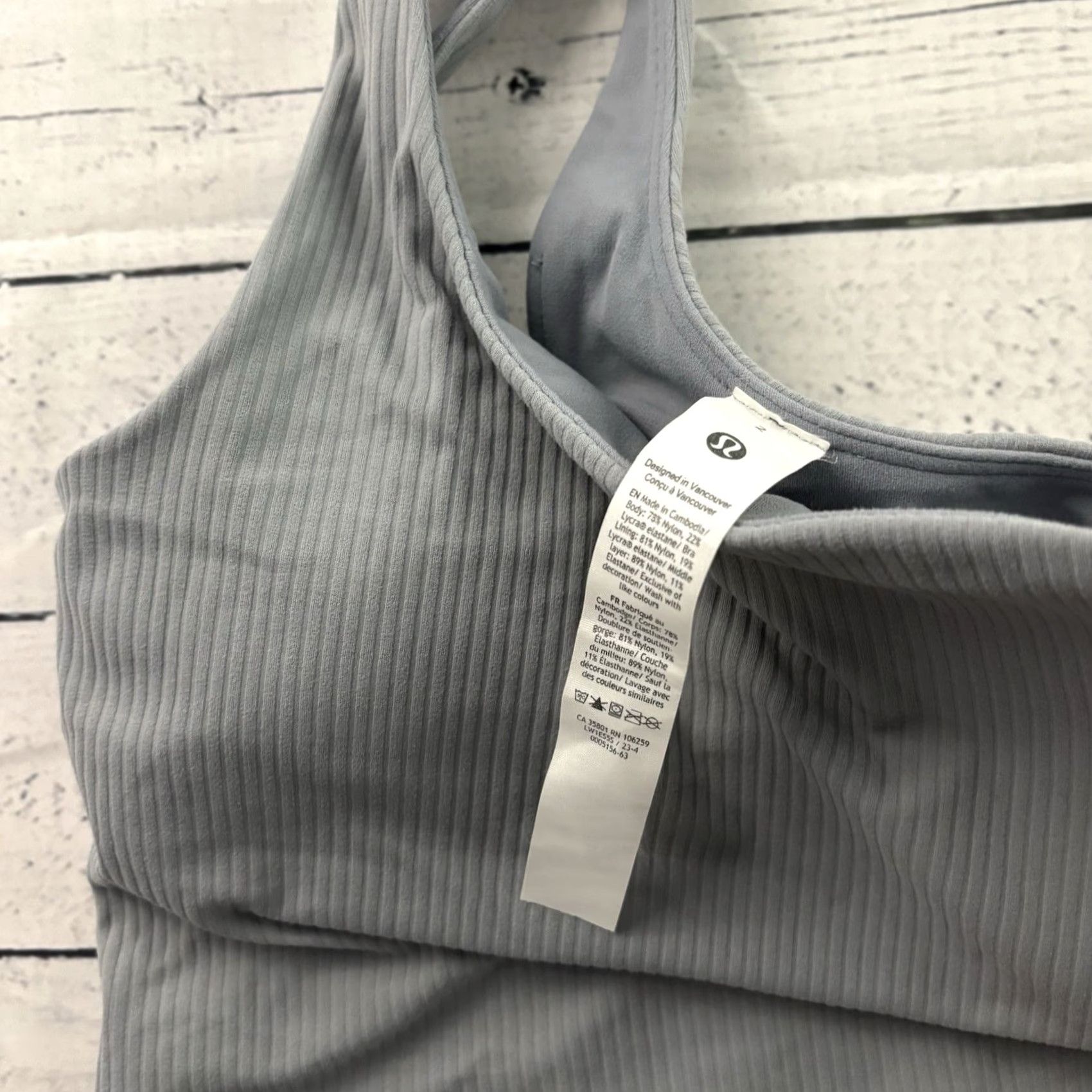Lululemon Lululemon Nulu Asymmetrical Ribbed Yoga Tank Women 2 Gray Shirt Tank Womens 2 Gray Nulu Yoga Top Size XS / US 0-2 / IT 36-38 - 4 Thumbnail
