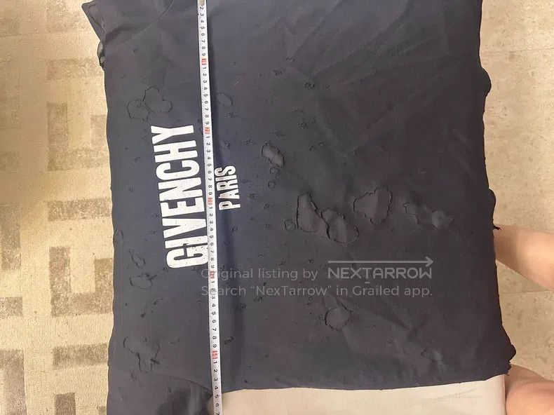 Givenchy Givenchy Damaged Logo Printed Cotton Crew Neck Short-Sleev Size US XS / EU 42 / 0 - 4 Thumbnail
