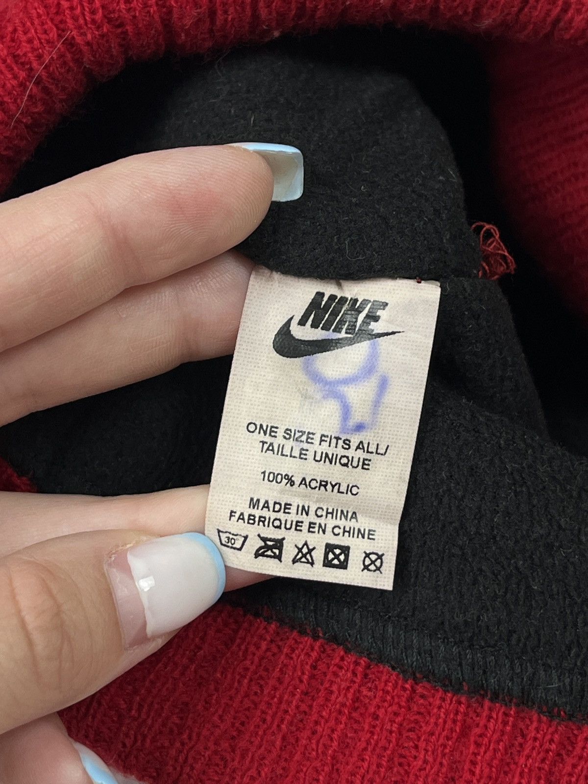 Vintage Vintage Y2K Nike Ski Winter Red Hat With Bubo Size ONE SIZE - 4 Thumbnail