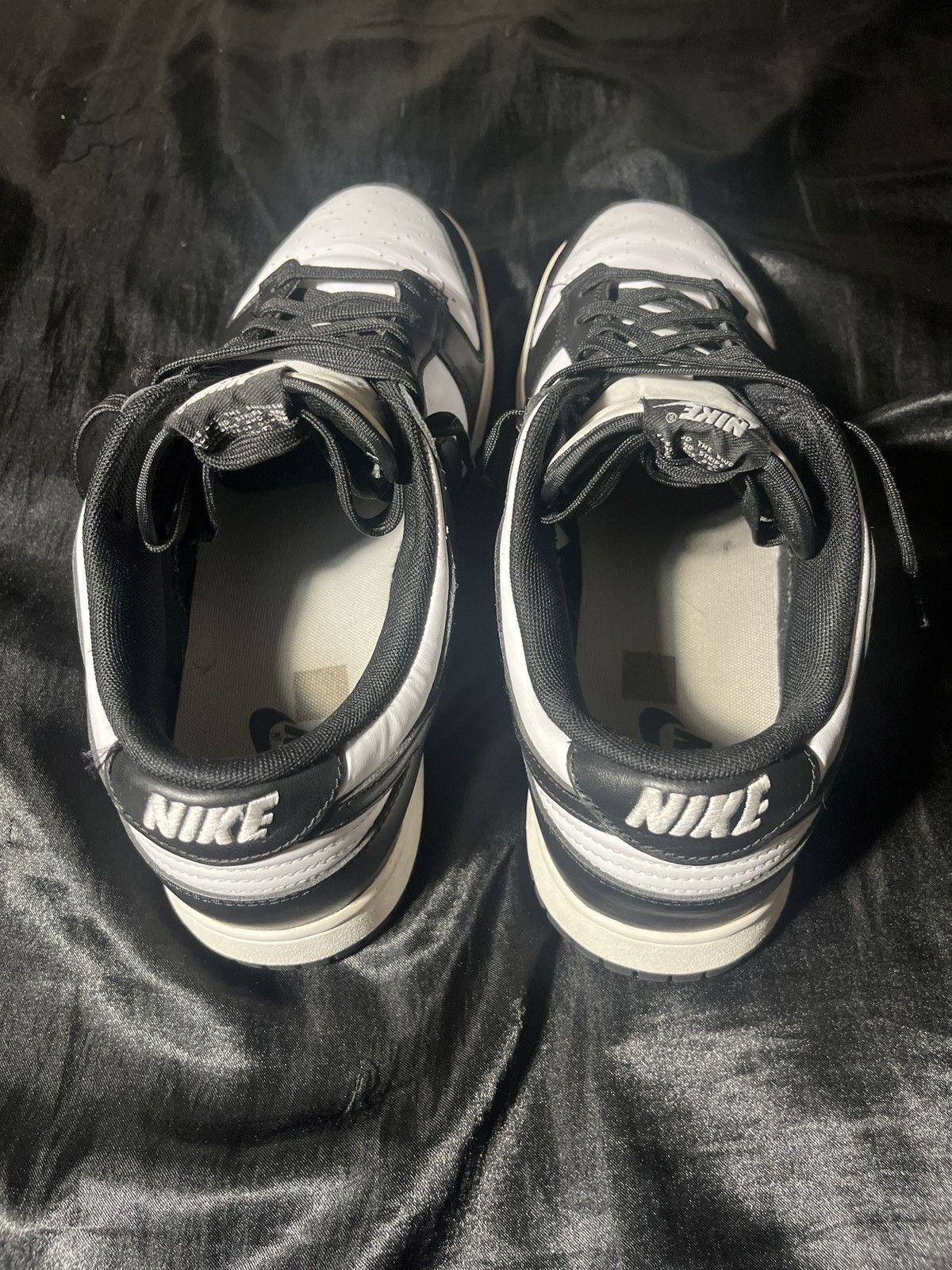 Nike Nike panda dunk Size US 11.5 / EU 44-45 - 2 Thumbnail