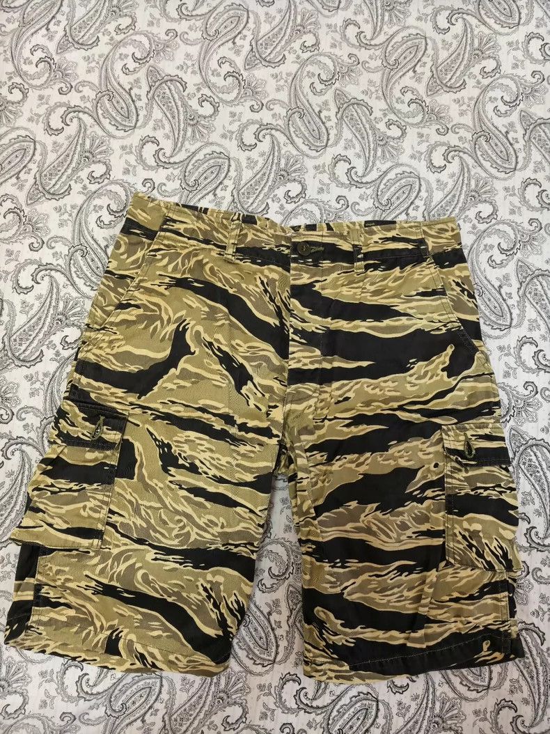 The Real McCoy's The Real McCoys Tiger Camo Shorts Size US 32 / EU 48 - 1 Thumbnail