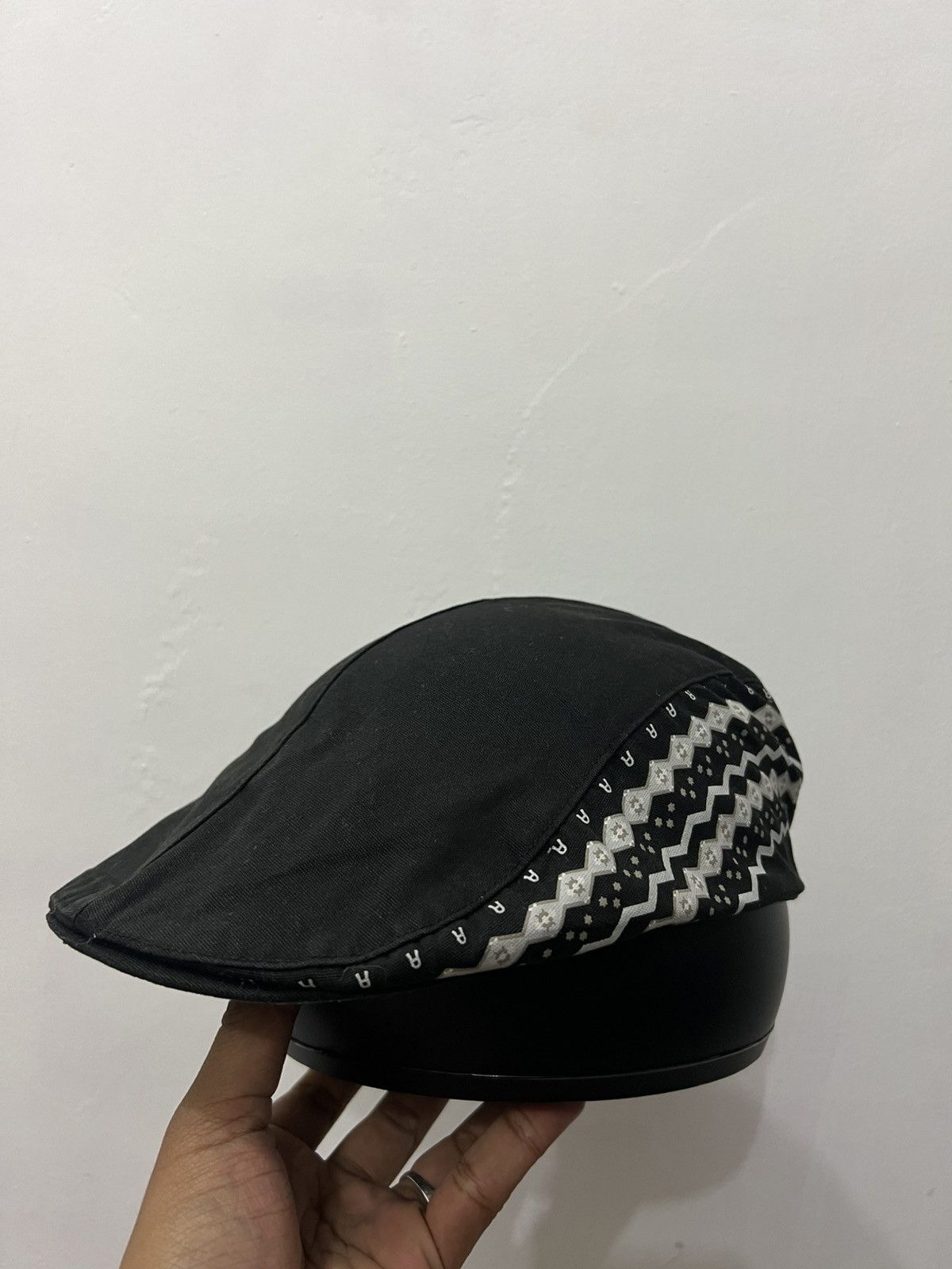 Levi's Levi's Flat Baretta Hat Size ONE SIZE - 1 Thumbnail