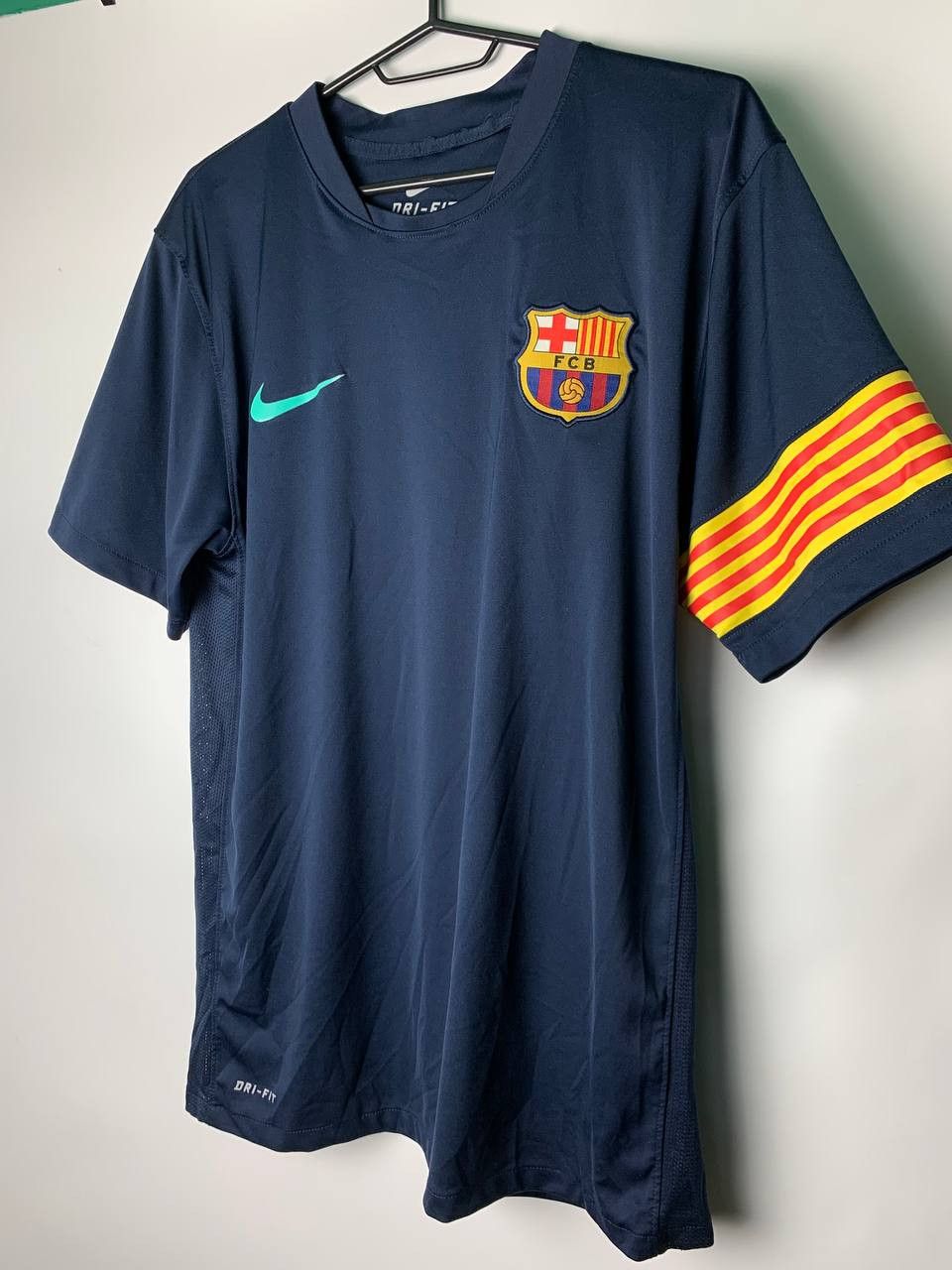 Nike 2010-2011 Barcelona Training Football Shirt Soccer Jeryse Size US M / EU 48-50 / 2 - 2 Thumbnail