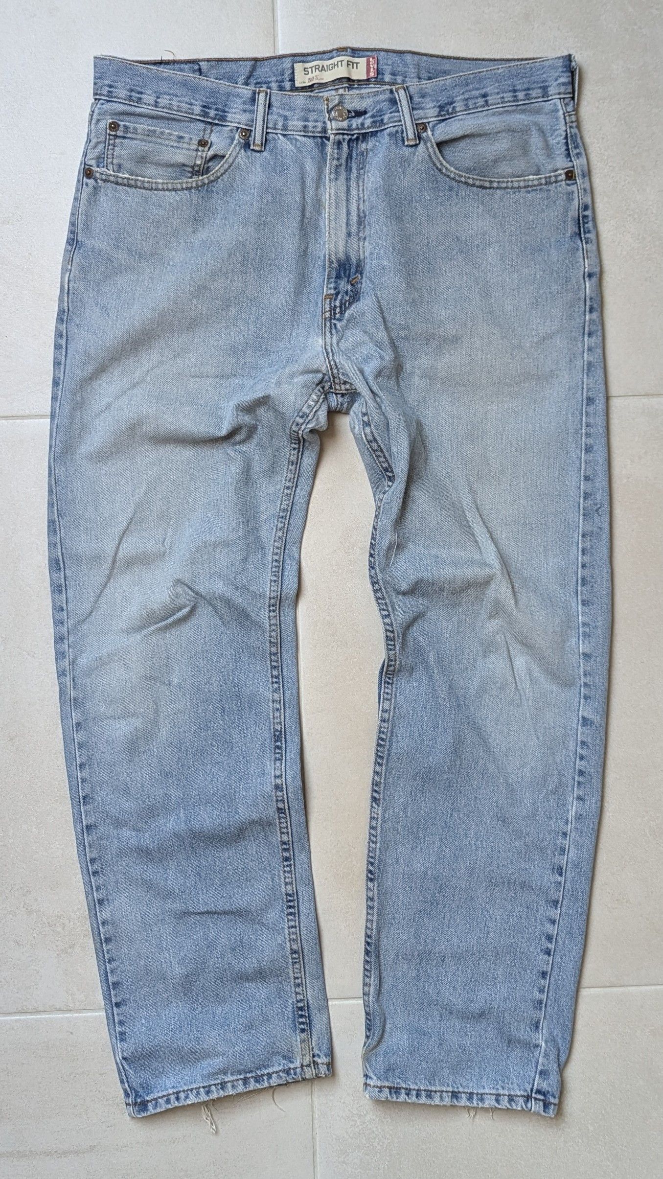 Levi's × Vintage Vintage Levi's Light Blue Wash Size US 36 / EU 52 - 1 Thumbnail