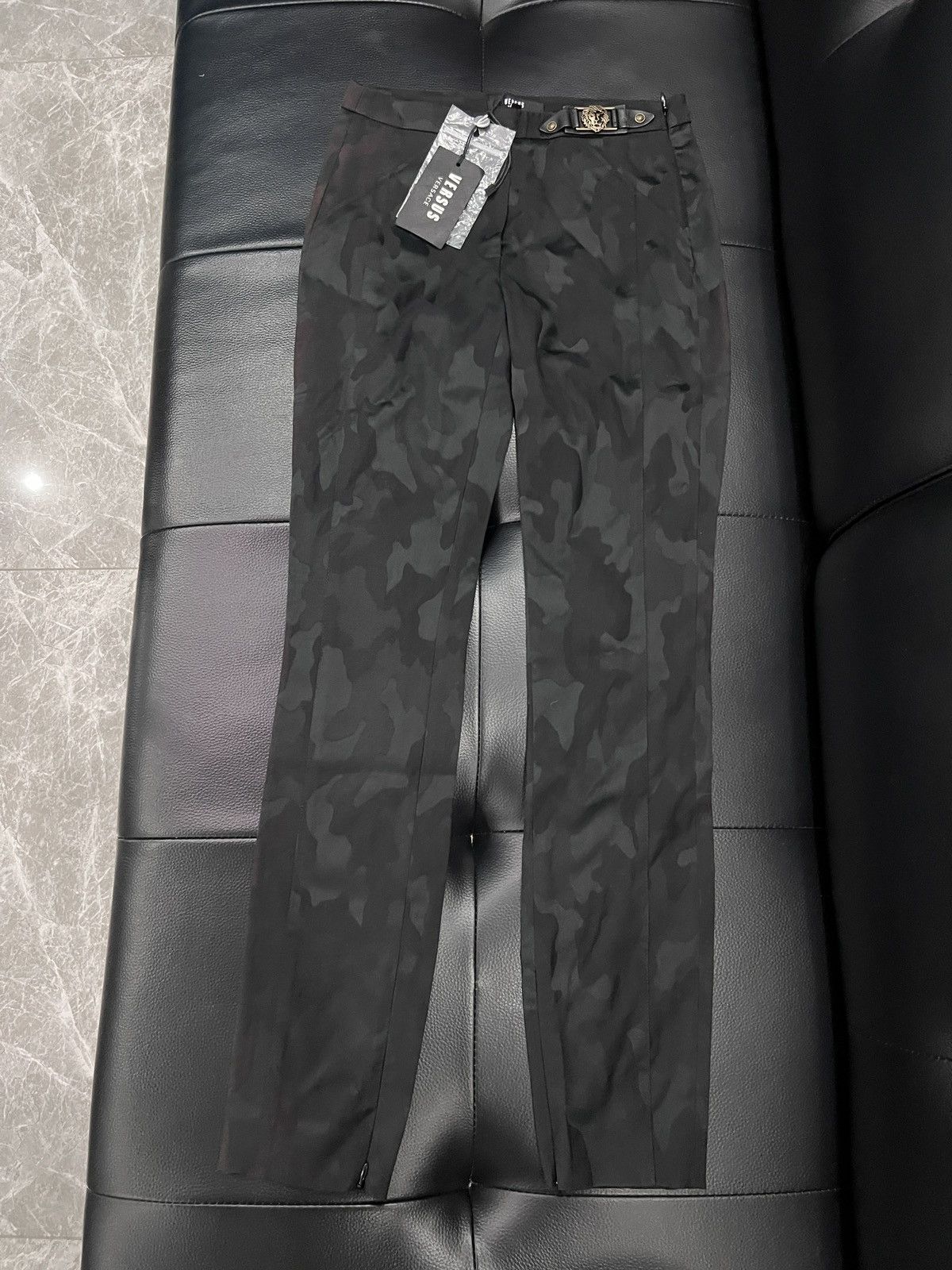 Versus Versus Versace Camouflage Tailored Trousers Size 25" / US 0 / IT 36 - 1 Thumbnail